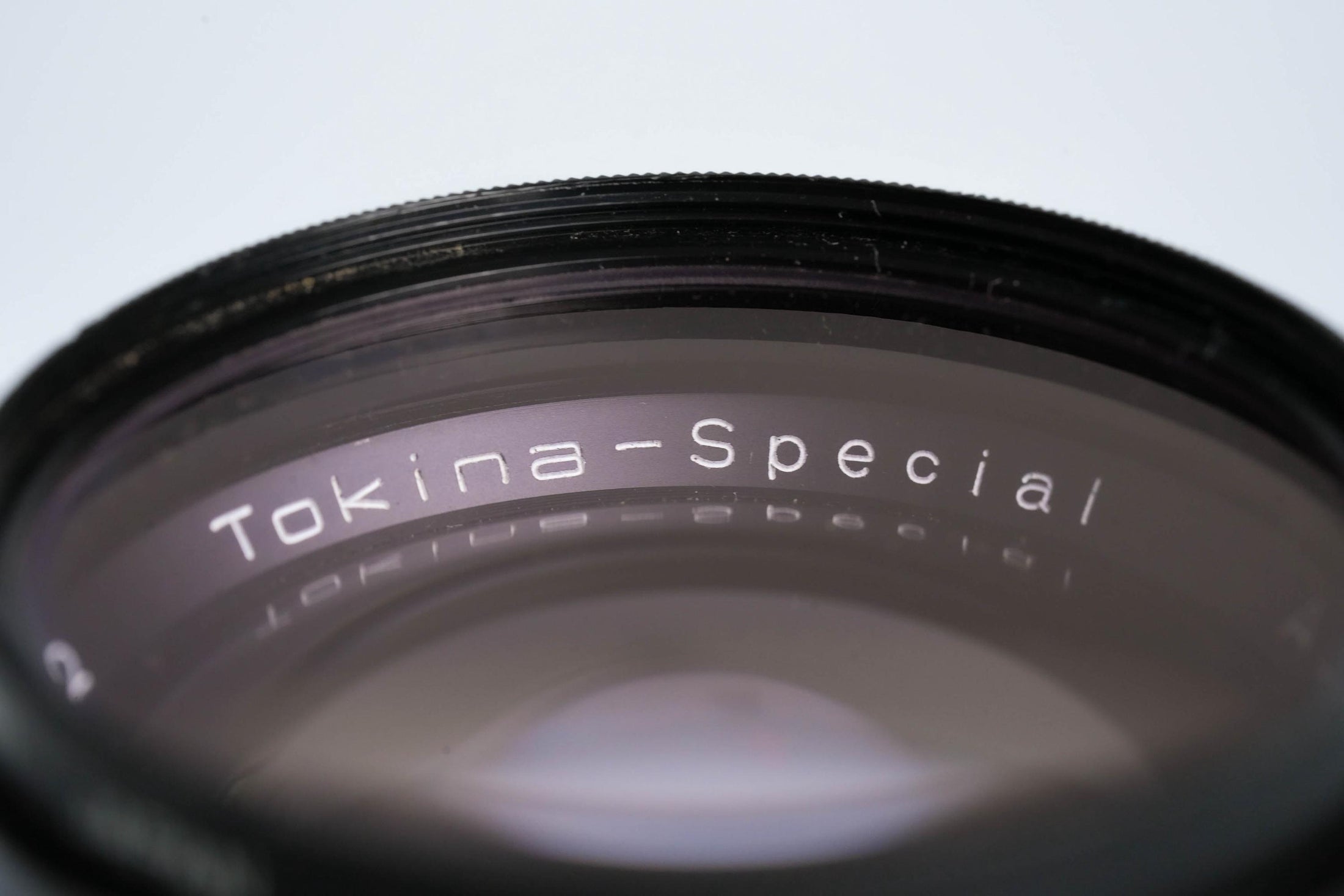Tokina 135mm f2.8 (Canon FD) – Klassieke Telelens met Snel Diafragma