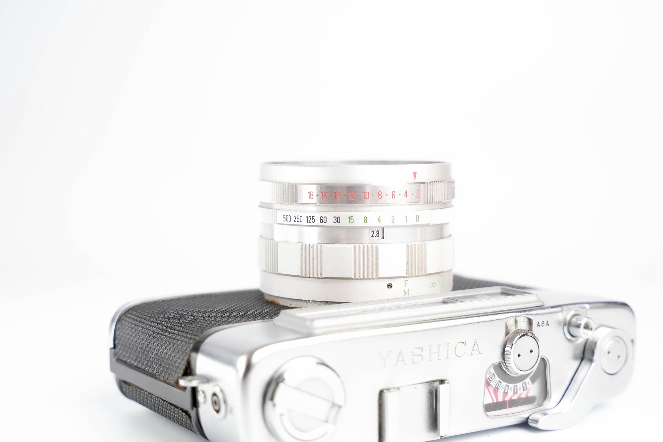 Yashica Minister III: Klassieke Meetzoekercamera in Uitstekende Staat