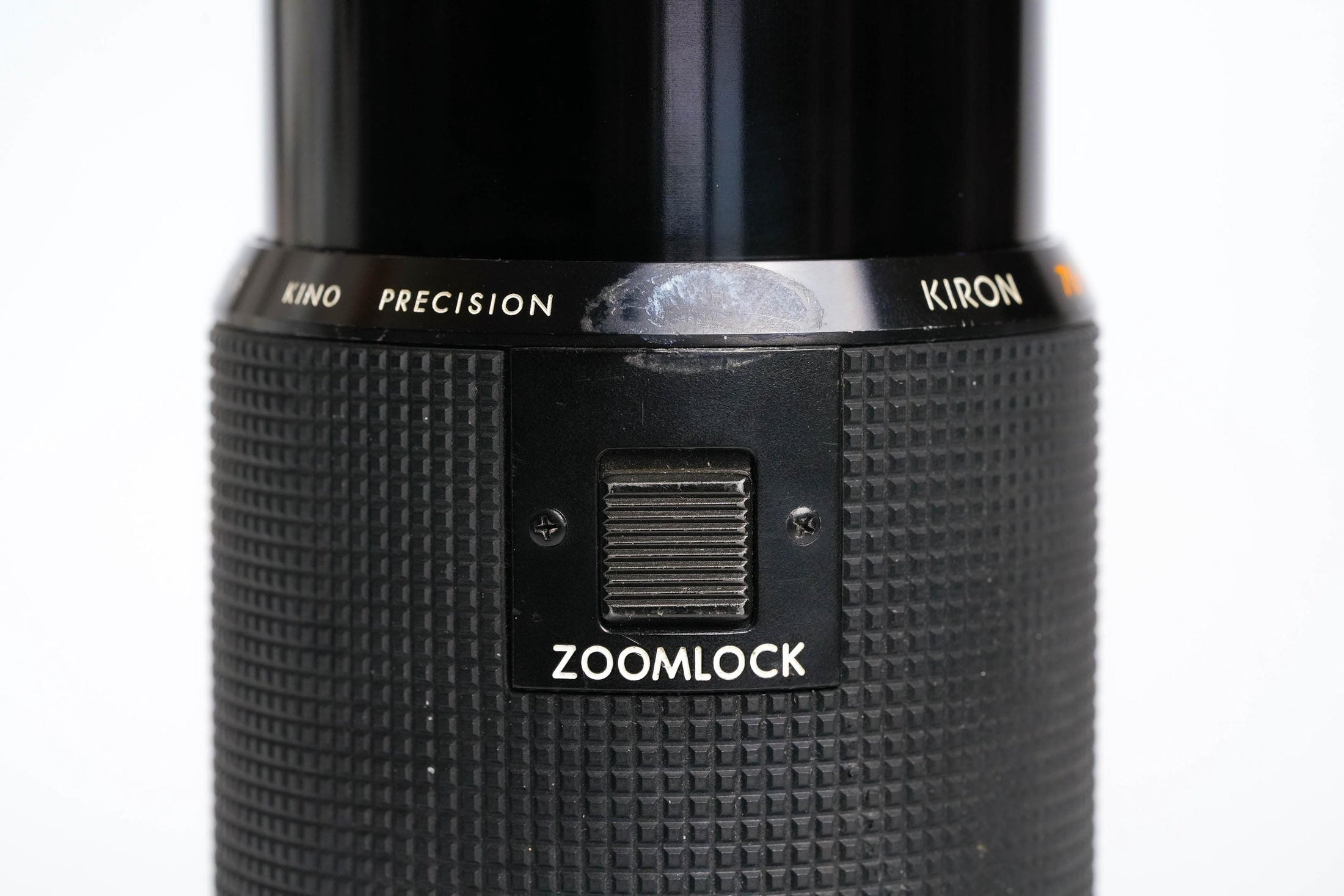 Kiron 70-210mm f/4 Telezoomlens – MD-mount – Vintage Japanse Optiek