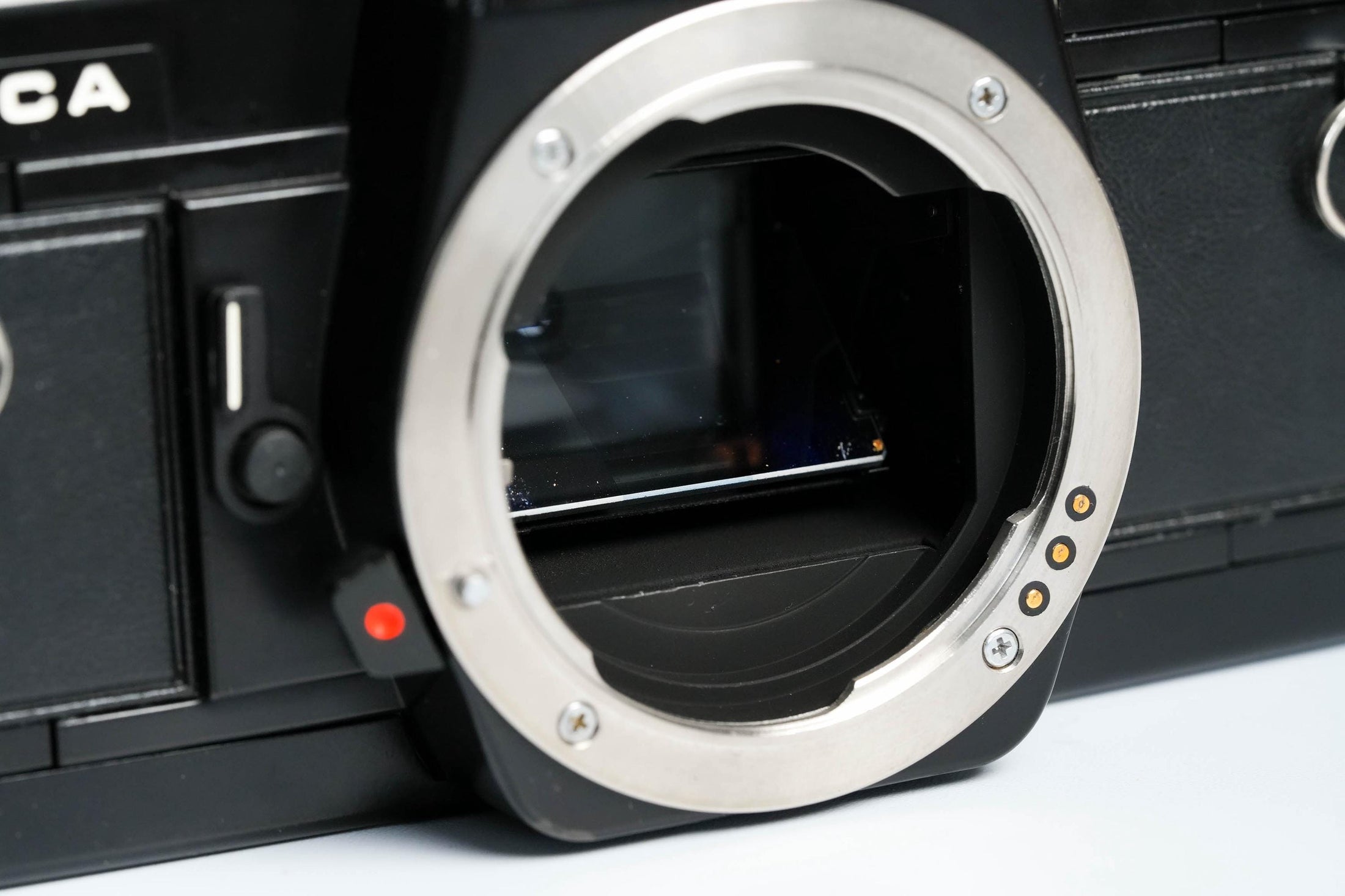 Praktica BCA + Prakticar 50mm f/2.4 + gratis 35mm film – Elektronische vintage SLR