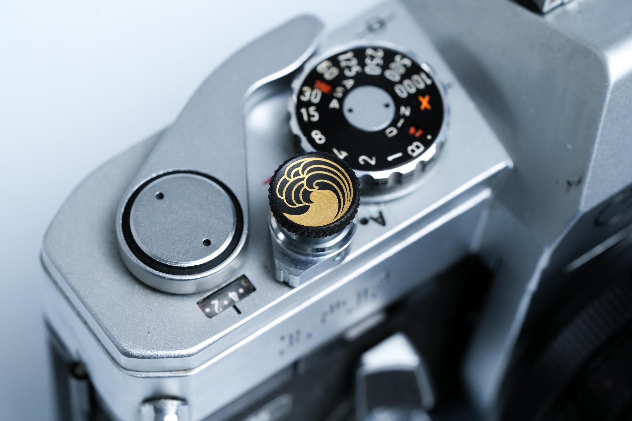 Ontspanknop met Japanse golf – zwart/goud voor Leica, Fujifilm, Olympus en meer