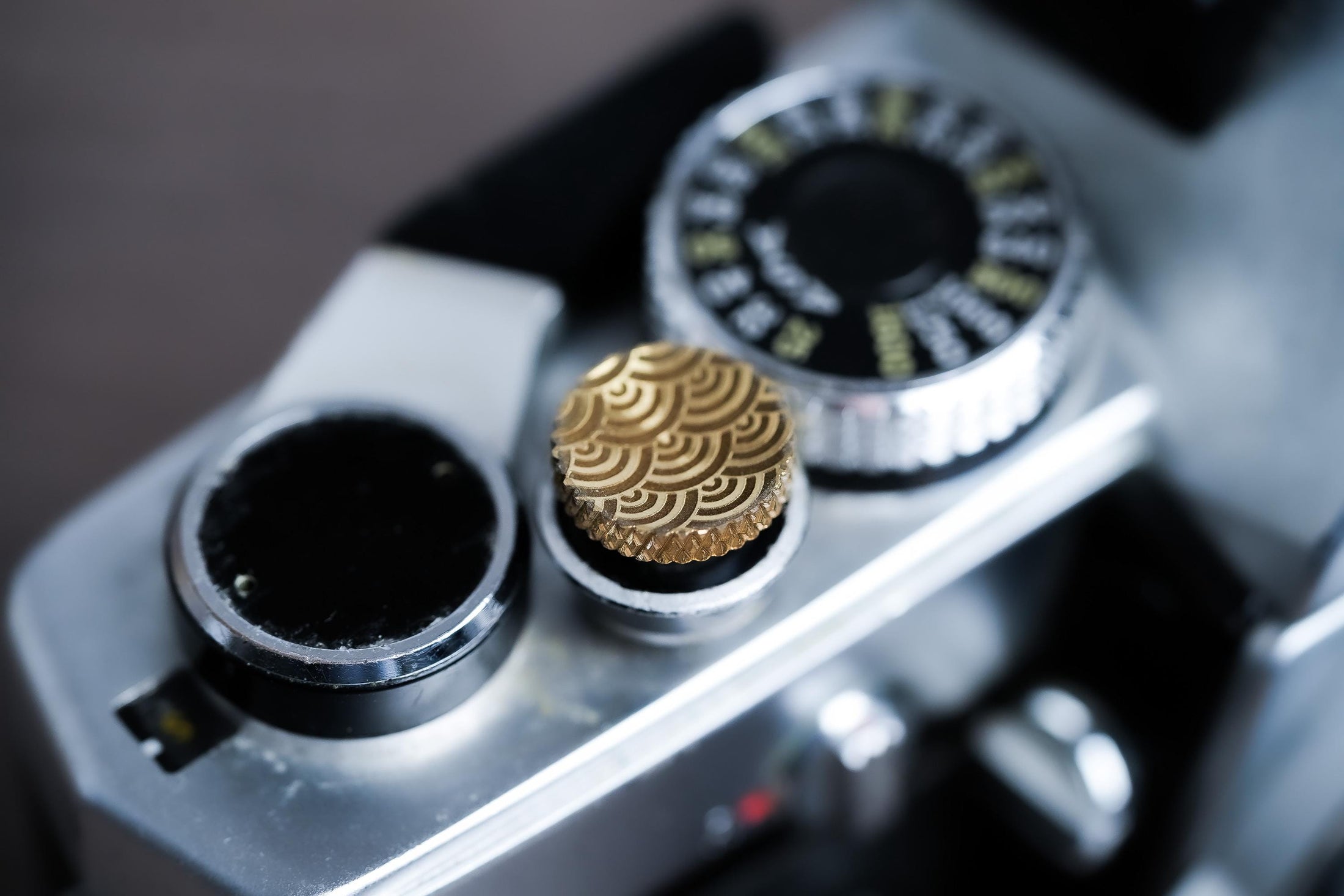 Ontspanknop messing boogpatroon – licht messing – handgemaakt & gelaserd ontwerp