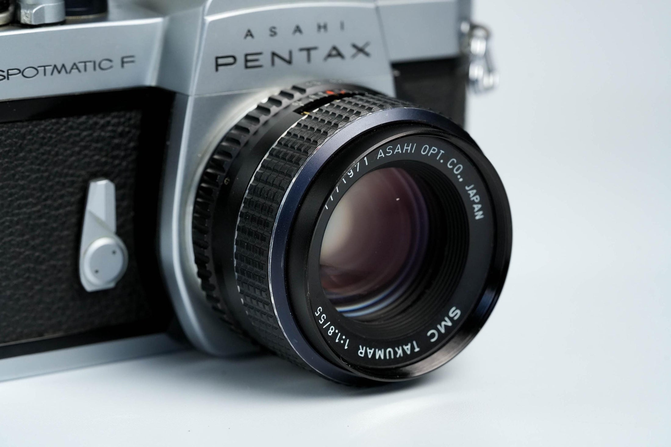 Pentax Spotmatic F + SMC Takumar 55mm f/1.8 – Volledig werkend + gratis 35mm film