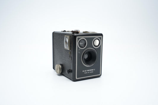 Kodak Six-20 Brownie C Boxcamera | Authentieke Vintage Camera uit de Jaren '40 voor 620 Film