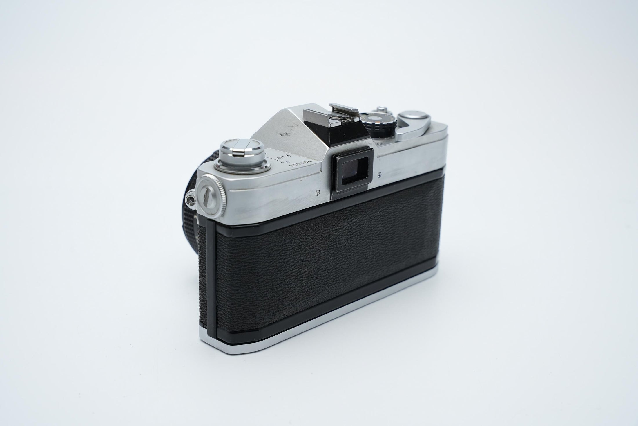 Canon FTb QL 35mm Spiegelreflexcamera met 50mm f/1.8 Lens – Compleet in Originele Doos