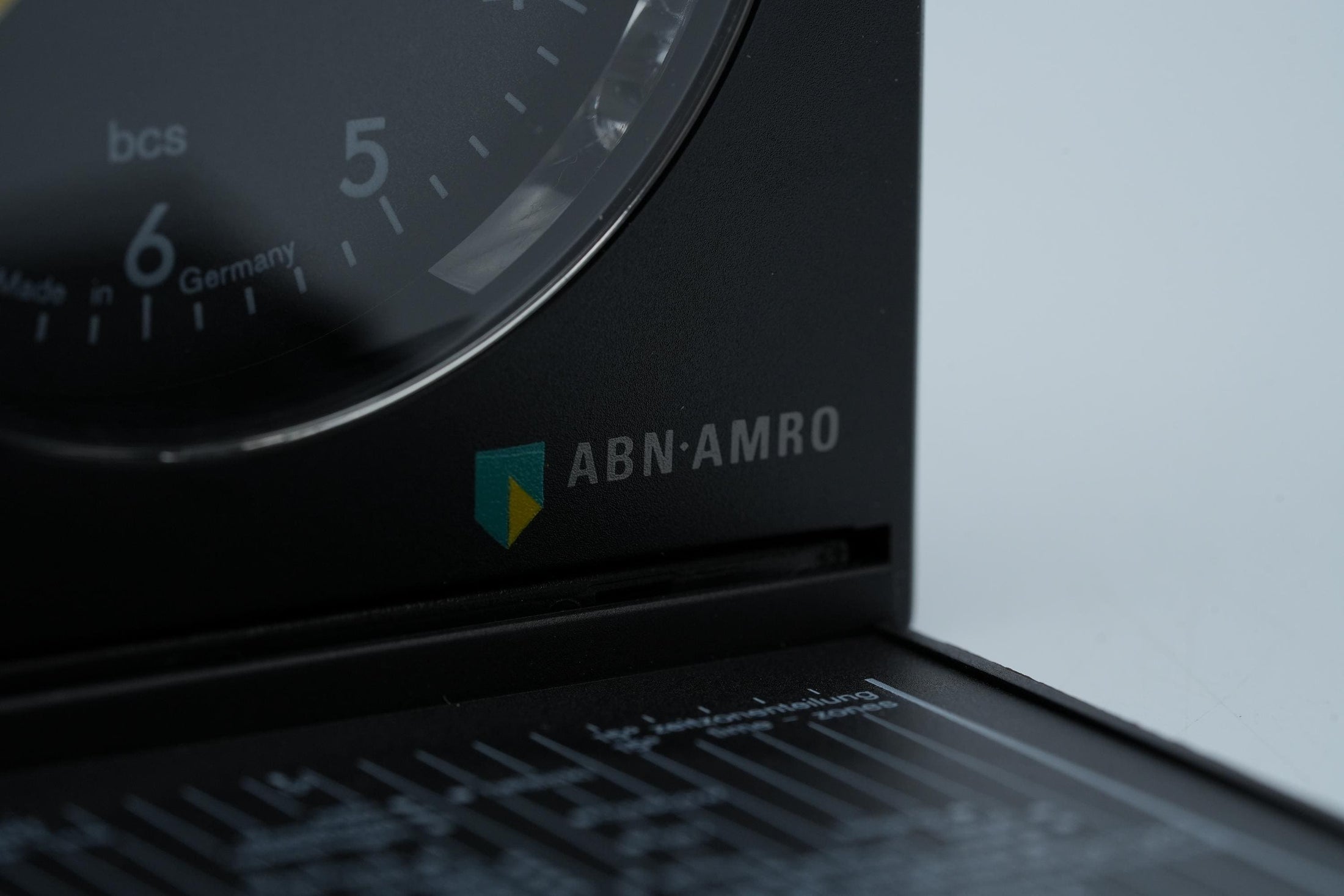 Braun AB 314 SL Quartz Reisklok – Exclusieve ABN Amro Uitgave, Made in Germany by Unseend