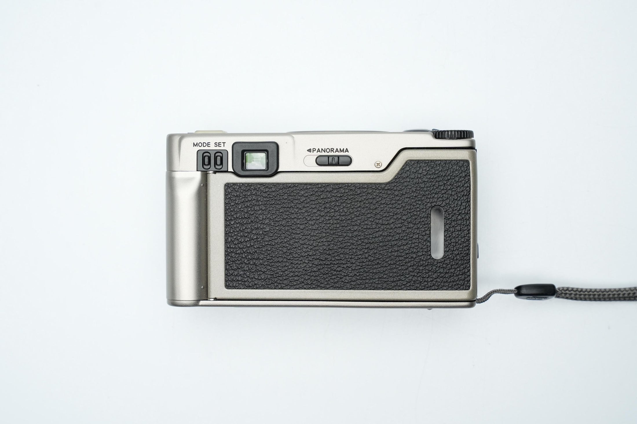 Nikon 35Ti – premium point-and-shoot camera – 1993 – titanium behuizing