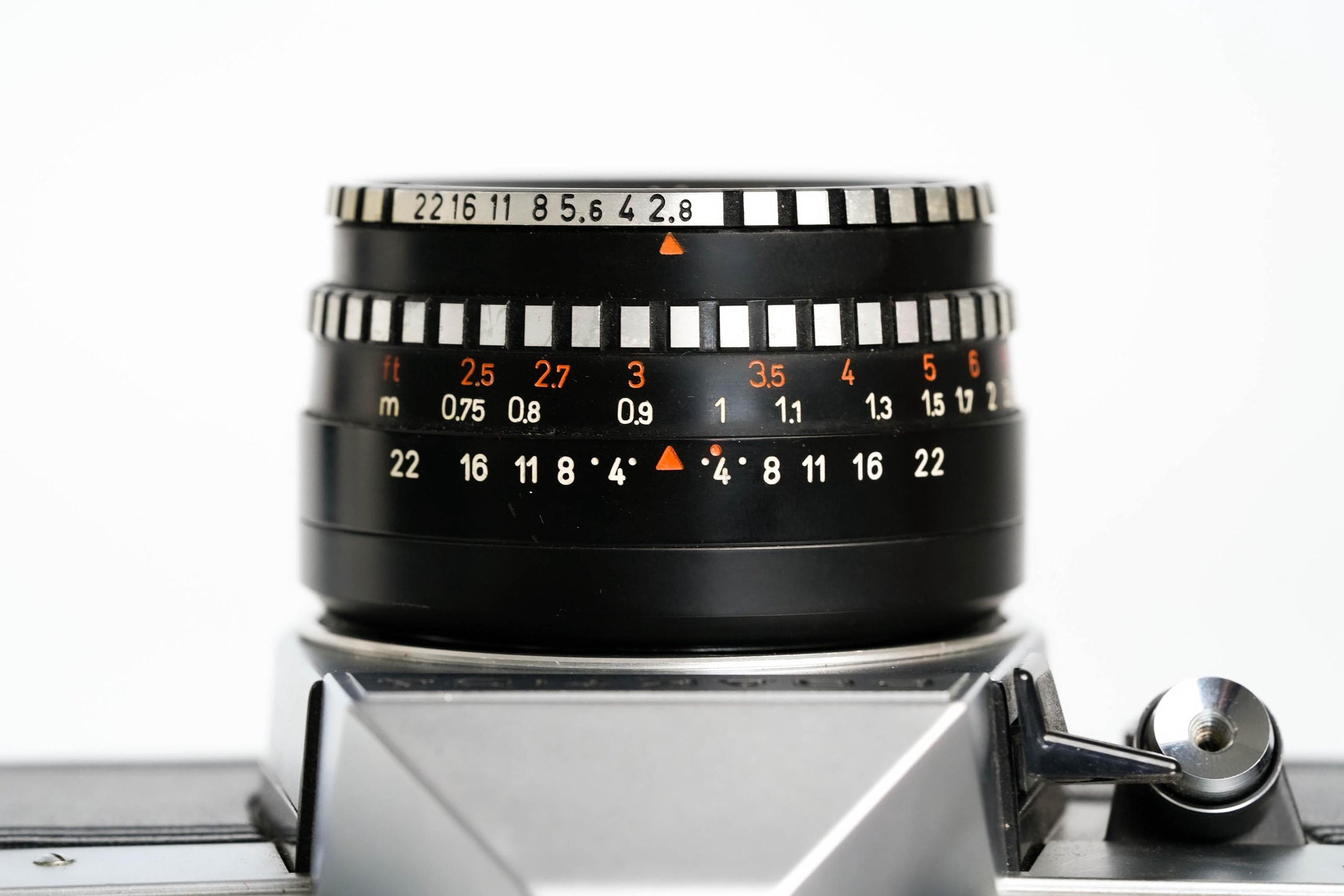 Praktica MTL 5 + Domiplan 50mm f/2.8 + gratis 35mm film – Betrouwbare vintage SLR