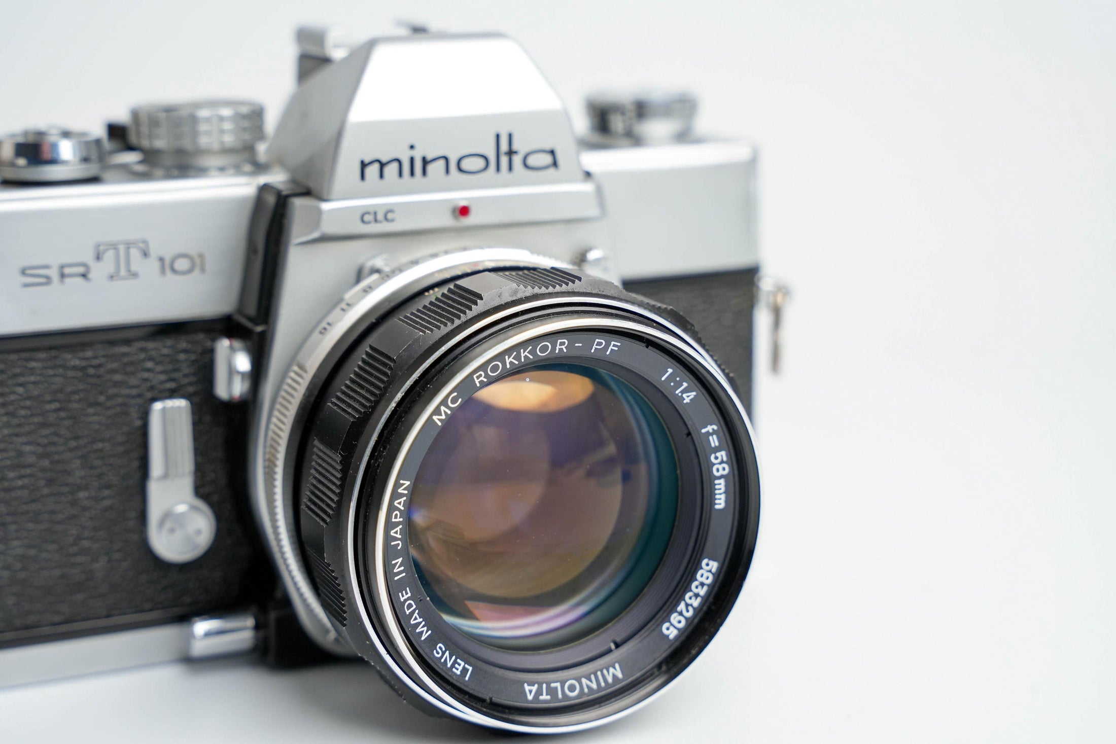 Minolta SRT-101 met Mc Rokkor-PF 58mm f/1.4 – Iconische 35mm SLR in Topstaat
