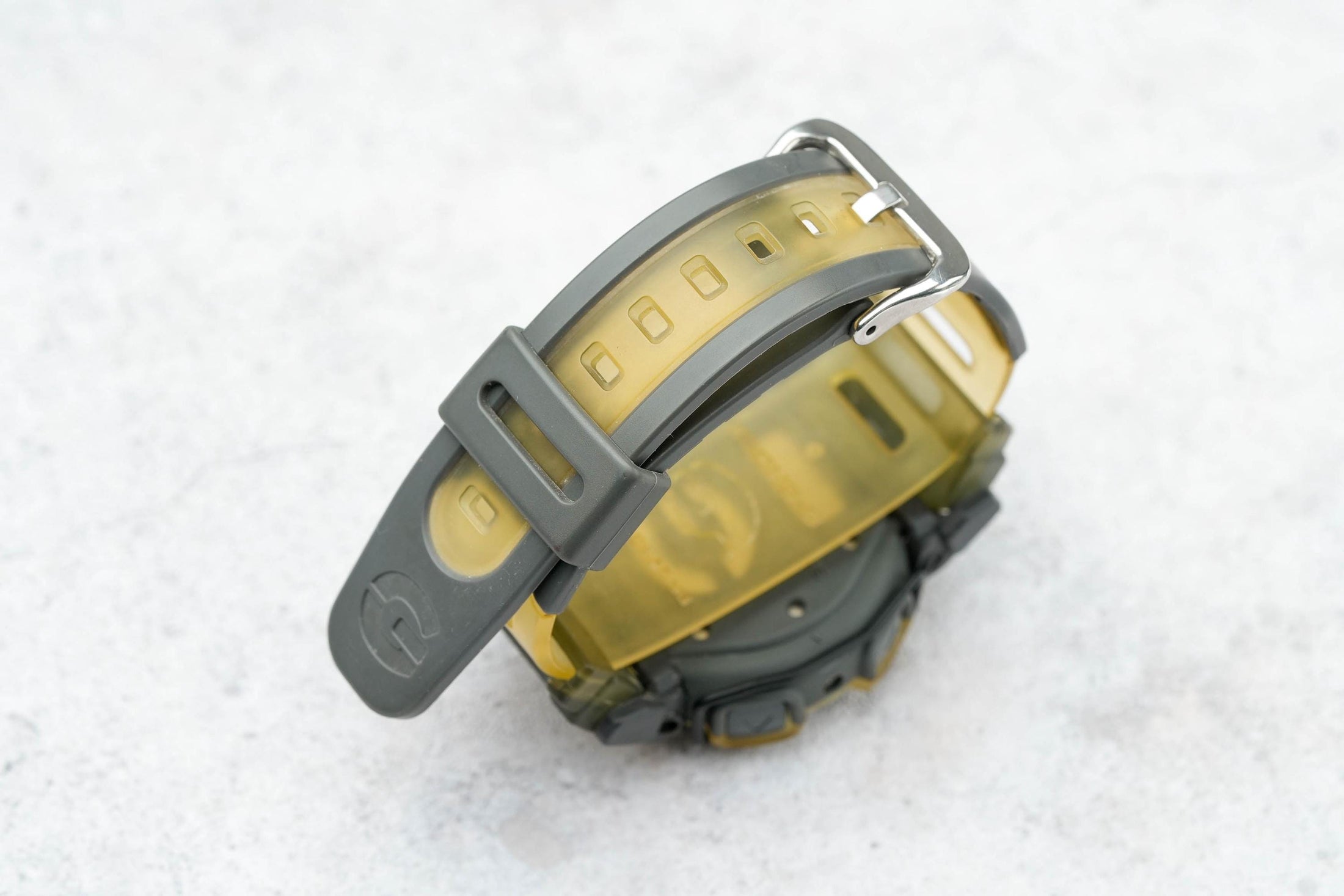 Casio G-Shock DW-003 QW-1647 – Robuuste Retro Kwaliteit uit de Jaren '90 by Unseend