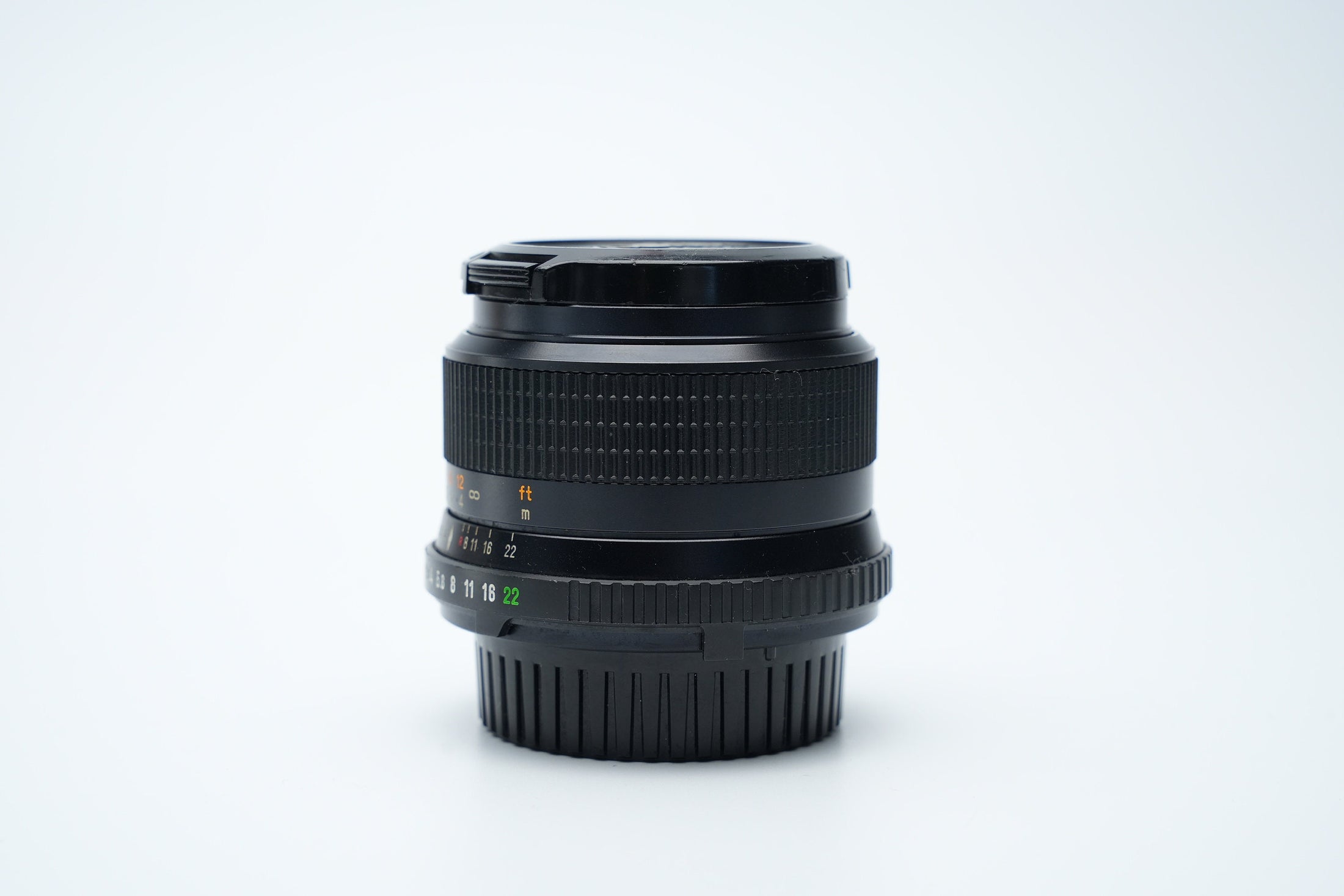 Minolta MD W.Rokkor 28mm f/2.8 Vintage Groothoeklens – Ideaal voor Landschaps- en Straatfotografie