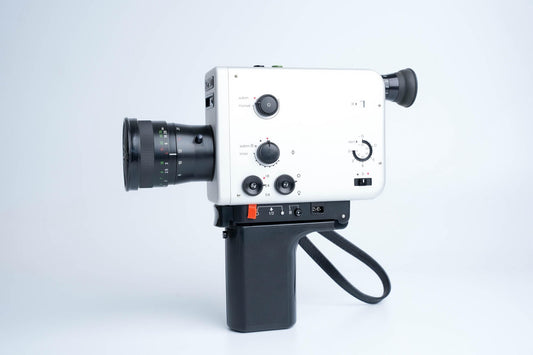 Braun Nizo 481 – Iconische Super 8 Camera | Strak Design en Duitse Precisie