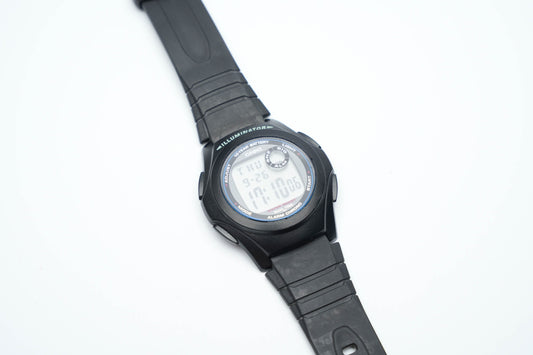 Casio F-200W Illuminator vintage horloge