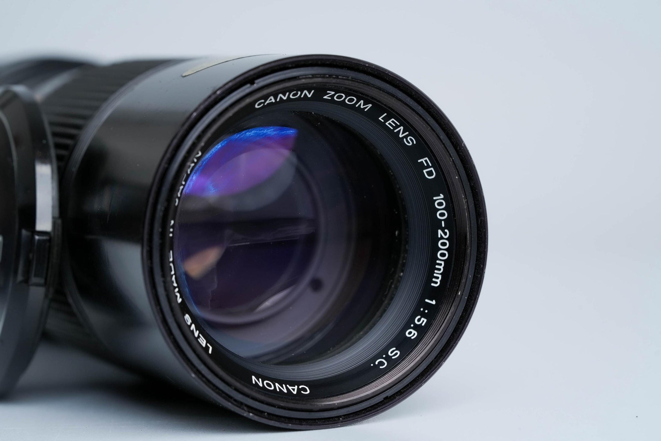 Canon FD 100-200mm f/5.6 S.C. Telezoom – Vintage Klassieker met Canon Super Coating