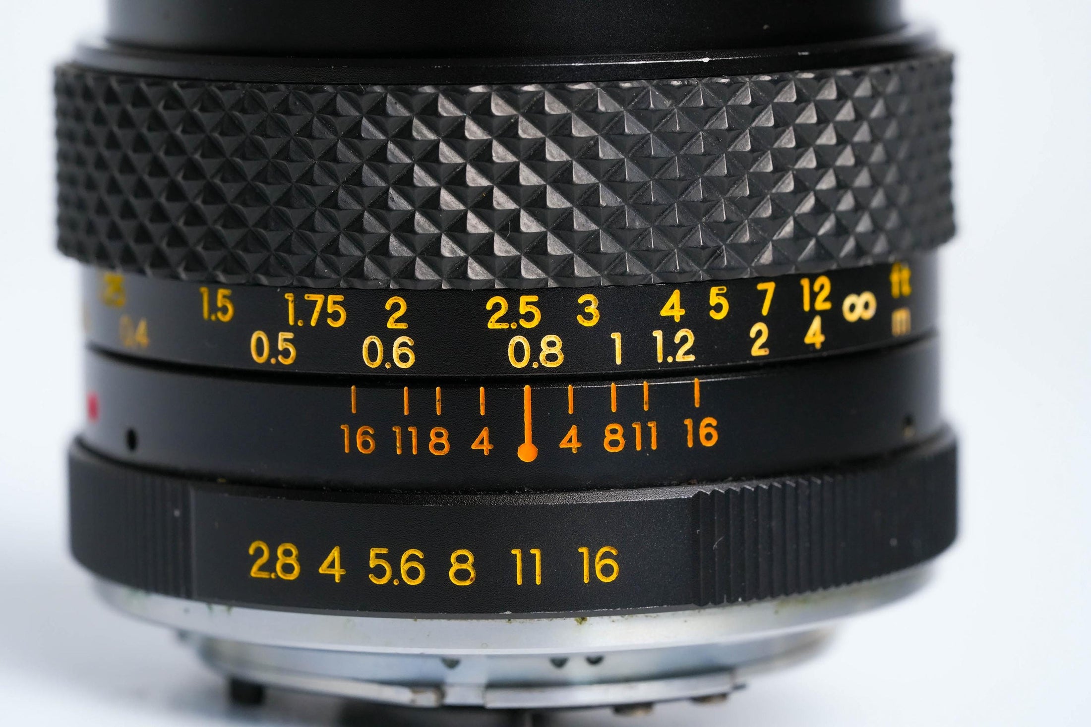 Yashica DSB 28mm f/2.8 – Vintage Groothoeklens voor Contax/Yashica Mount