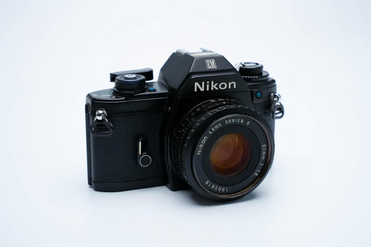 Nikon EM –  Nikon Series E 50mm f/1.8 + Gratis Kodak Gold 35mm Film
