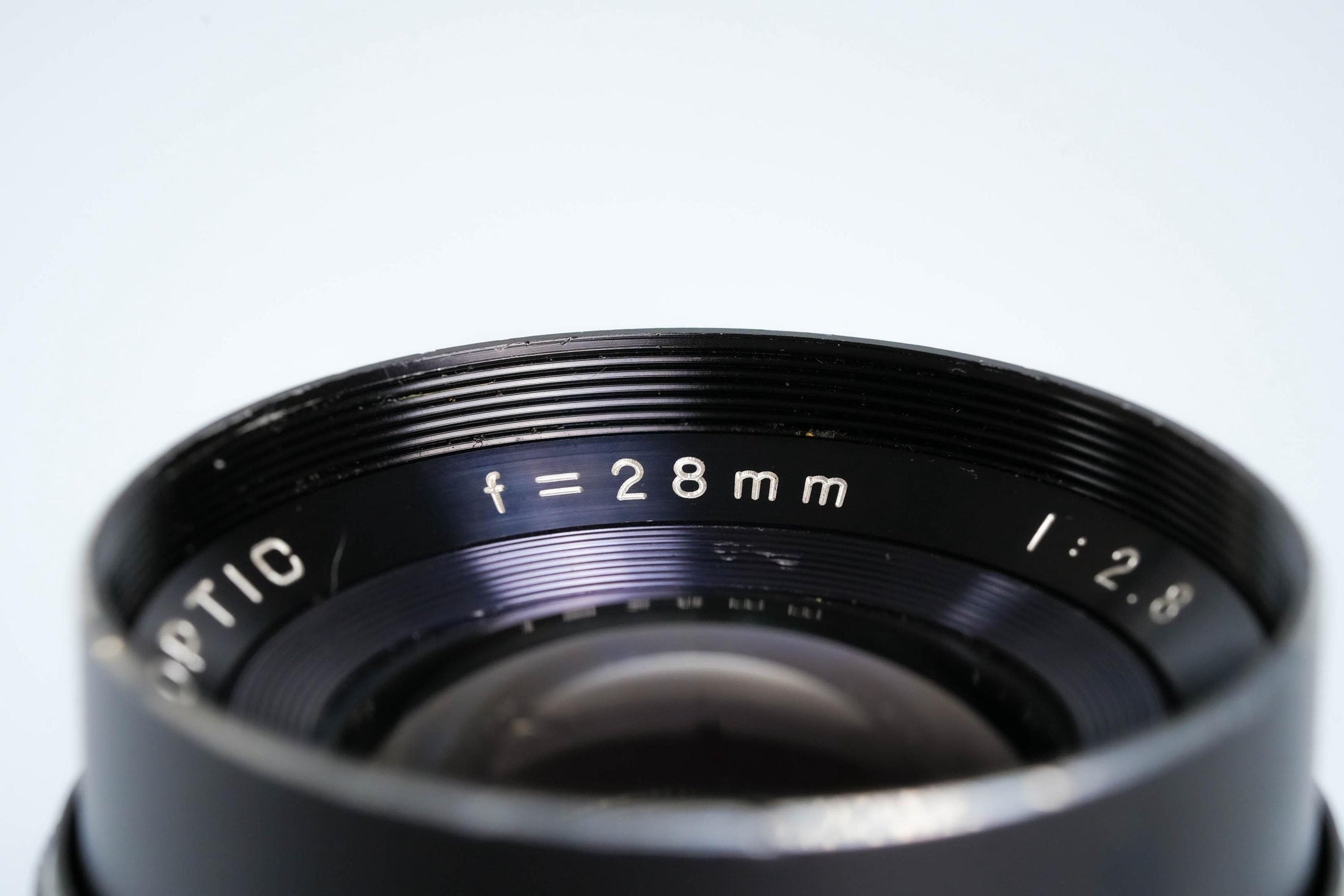 M-Optic 28mm f/2.8 – Vintage Groothoeklens (M42 Mount)