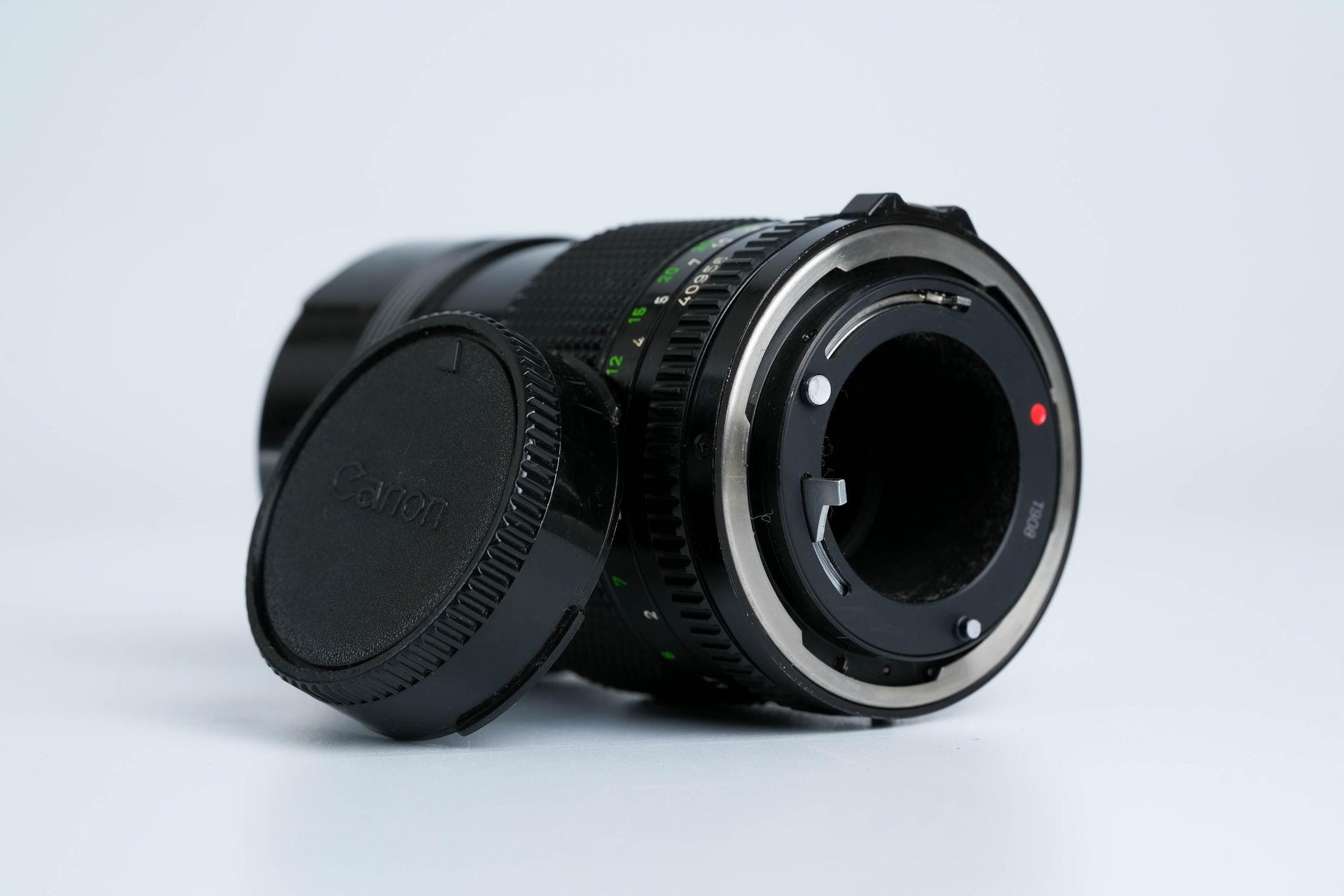 Canon FD 135mm f/2.8 Telelens – Krachtige Portretlens met Prachtige Bokeh