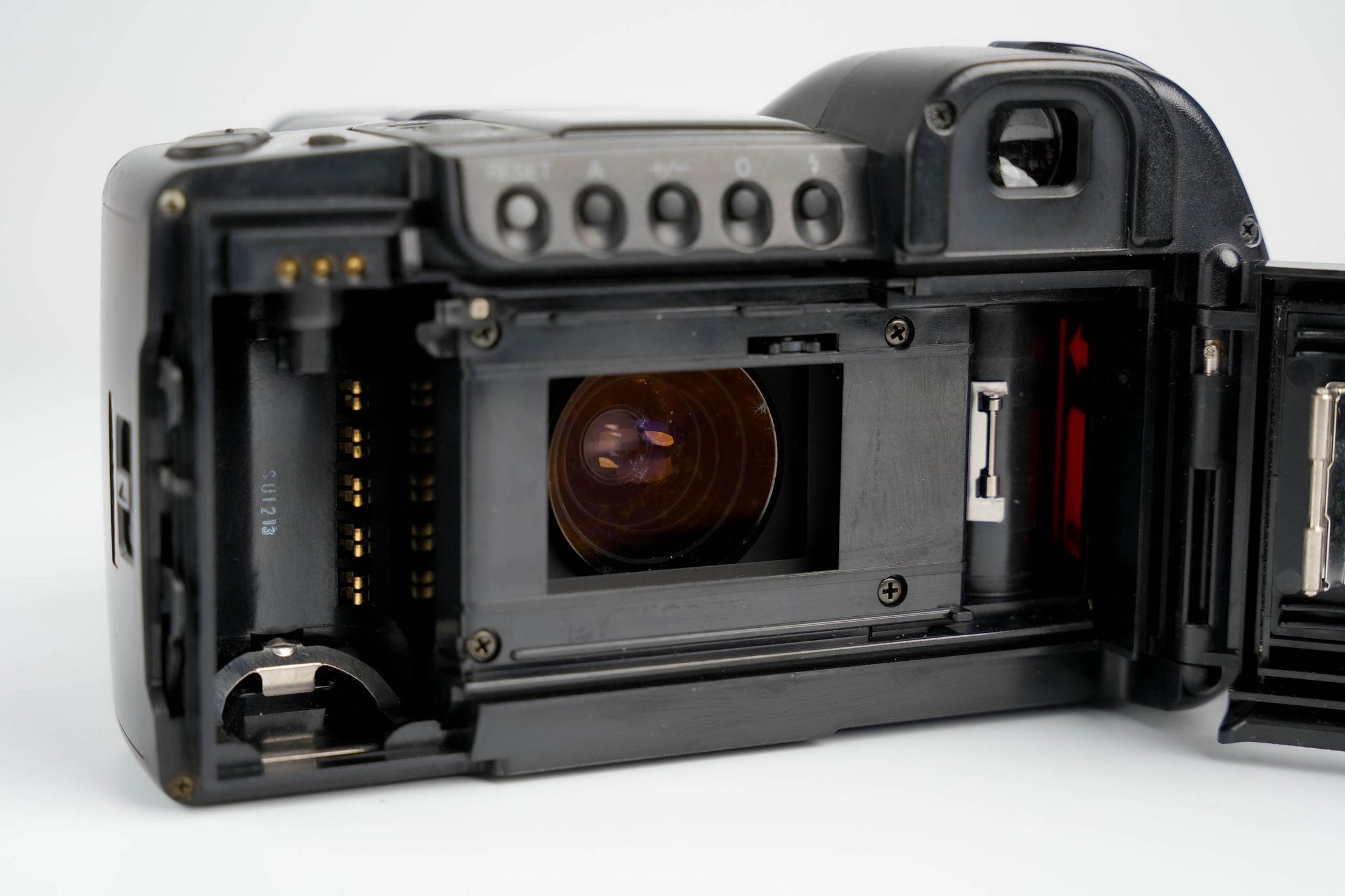 Ricoh Mirai 105: Retro Analoge Camera met Moderne Autofocus