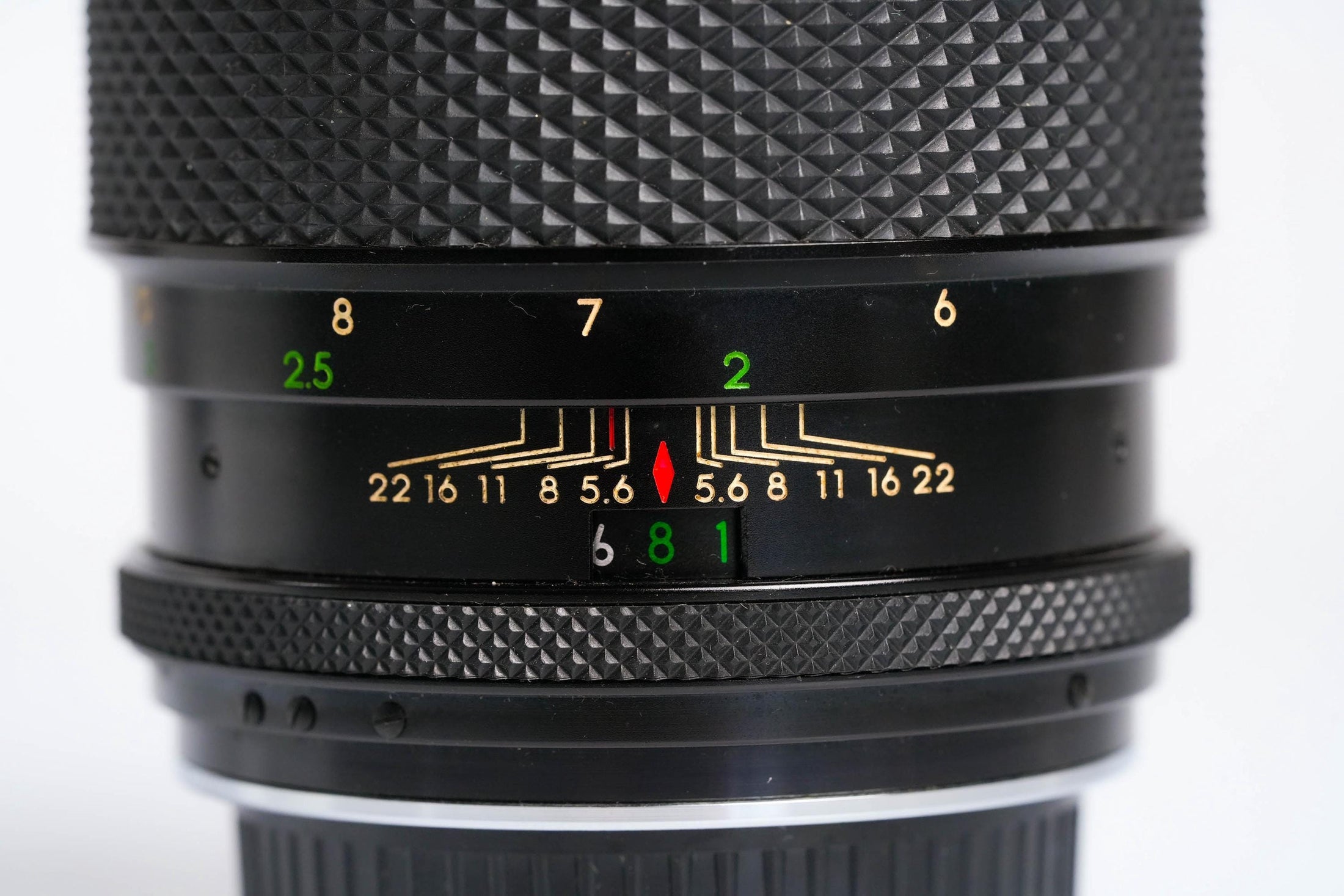 Quantaray 135mm f/2.8 Telelens – Minolta MD-mount – Vintage Portretlens