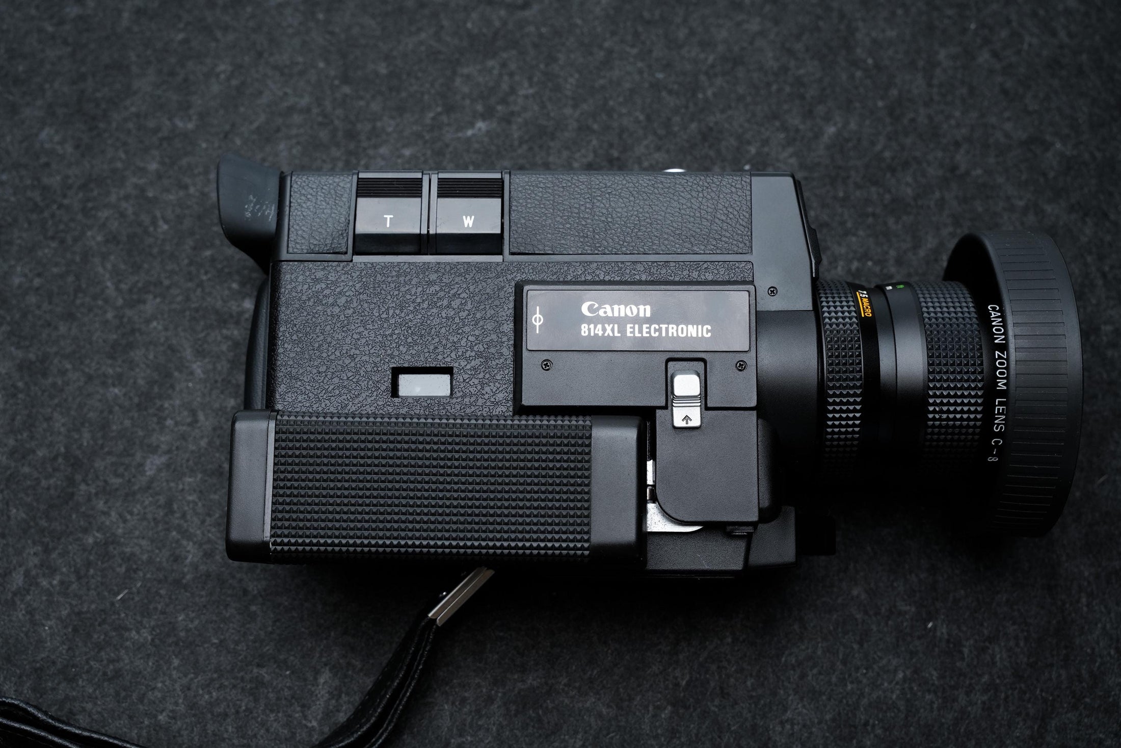 Canon 814XL Electronic – Super 8 Camera – 1977 – Zwart – Macro Zoom – Voor filmmakers & verzamelaars – XL-opnamen – Professioneel model