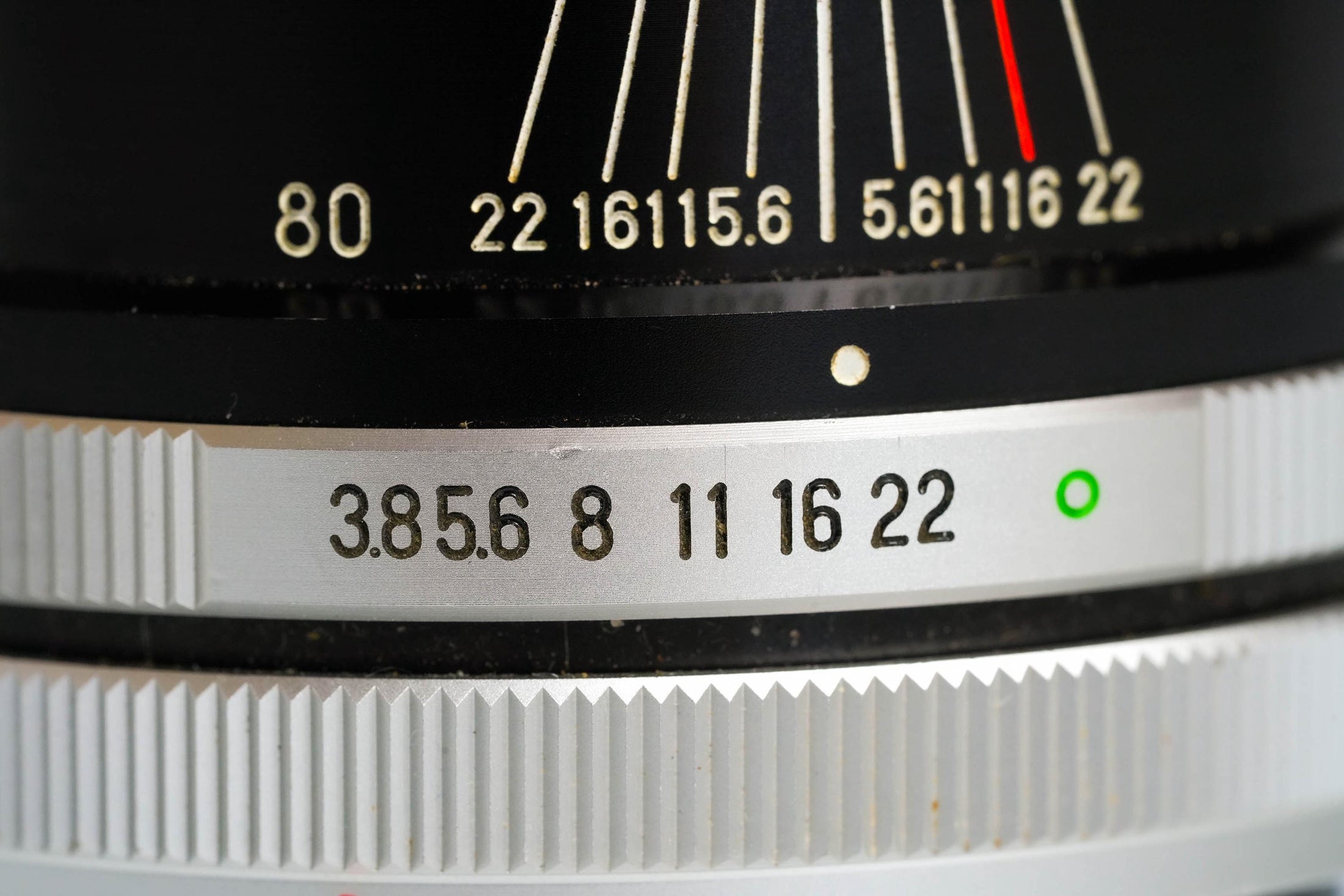 Panagor PMC 80-200mm f/3.8 Telezoomlens – FD-mount – Vintage Japanse Kwaliteit