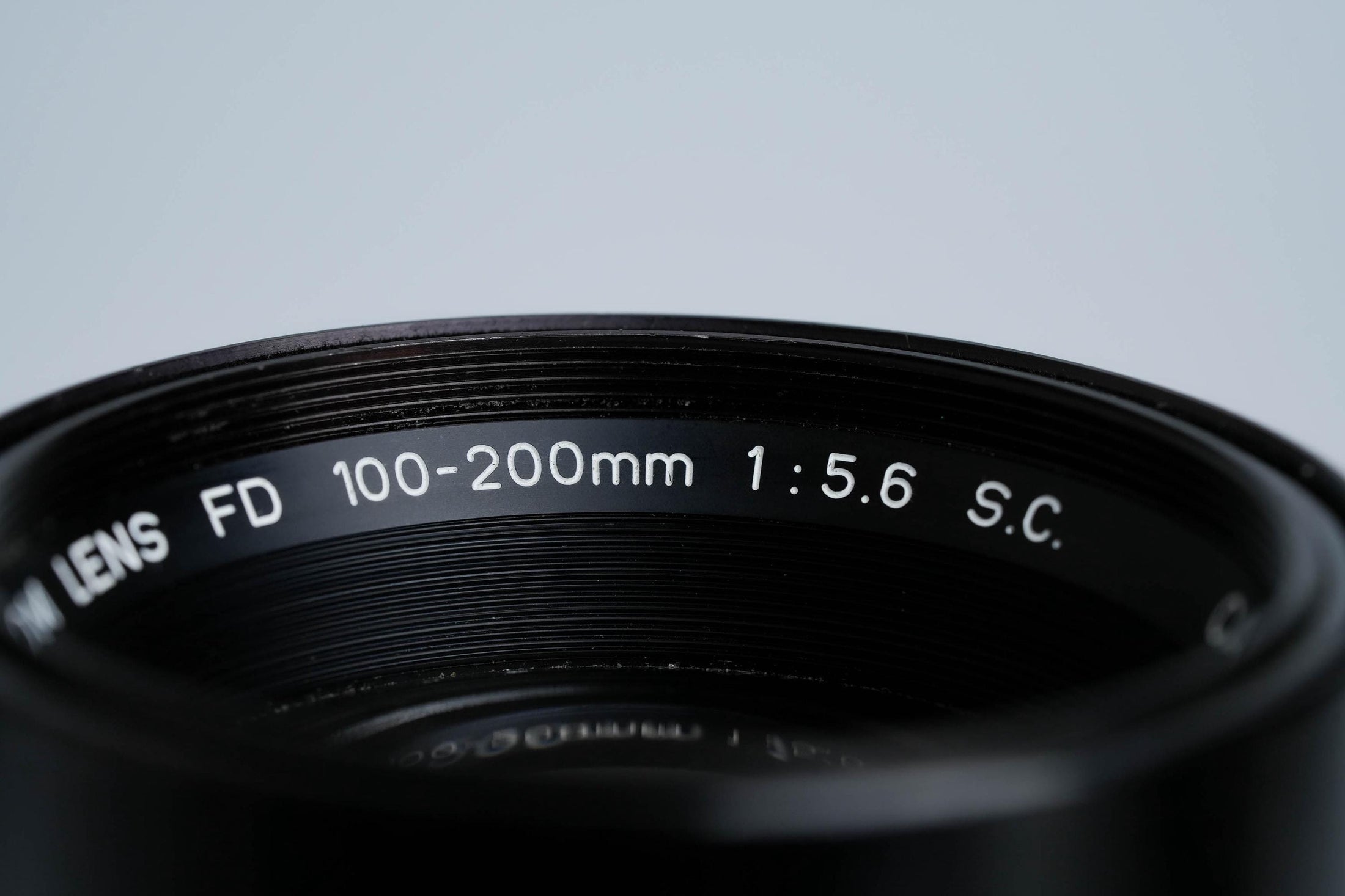 Canon FD 100-200mm f/5.6 S.C. Telezoom – Vintage Klassieker met Canon Super Coating