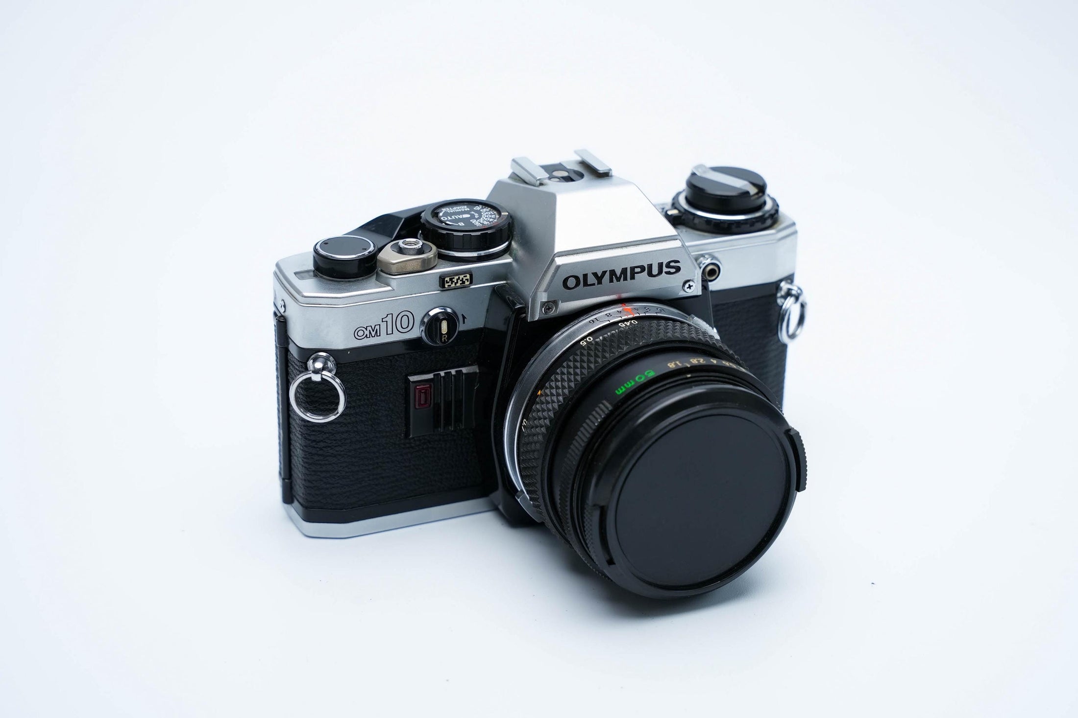 Olympus OM-10 – Zuiko 50mm f/1.8 + Gratis Kodak Gold 35mm Film