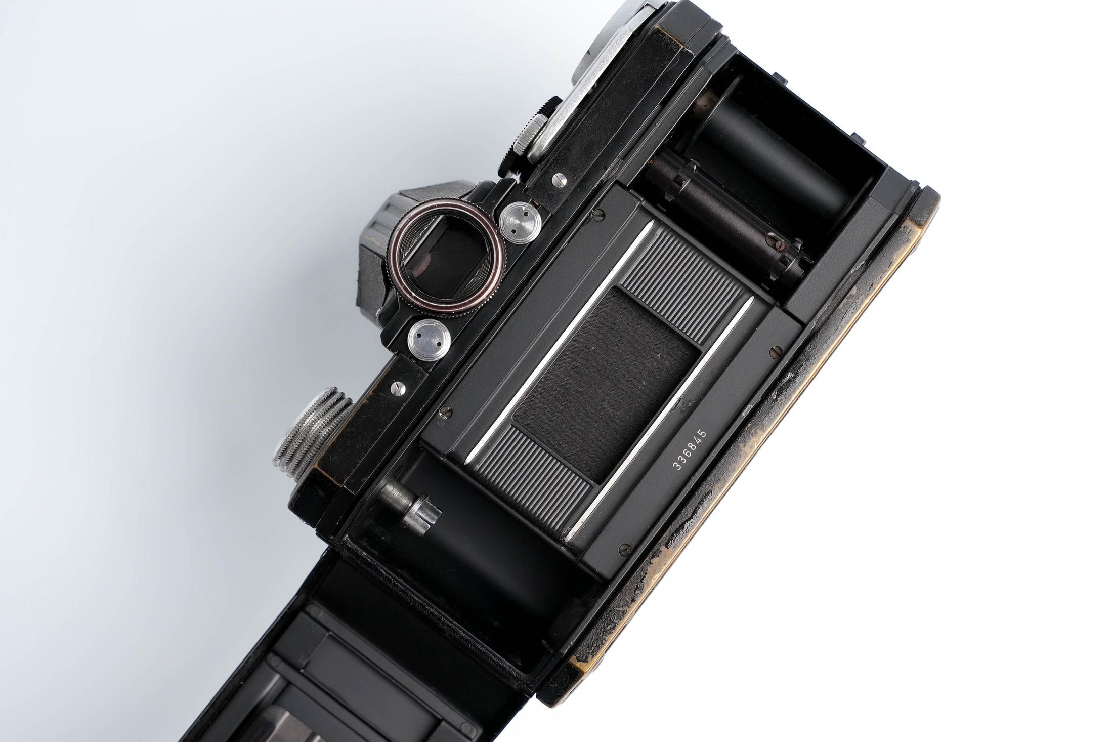 Edixa-mat Kadett – Mechanische Duitse SLR met Edixa Auto-Cassaron 50mm f/2.8 Lens