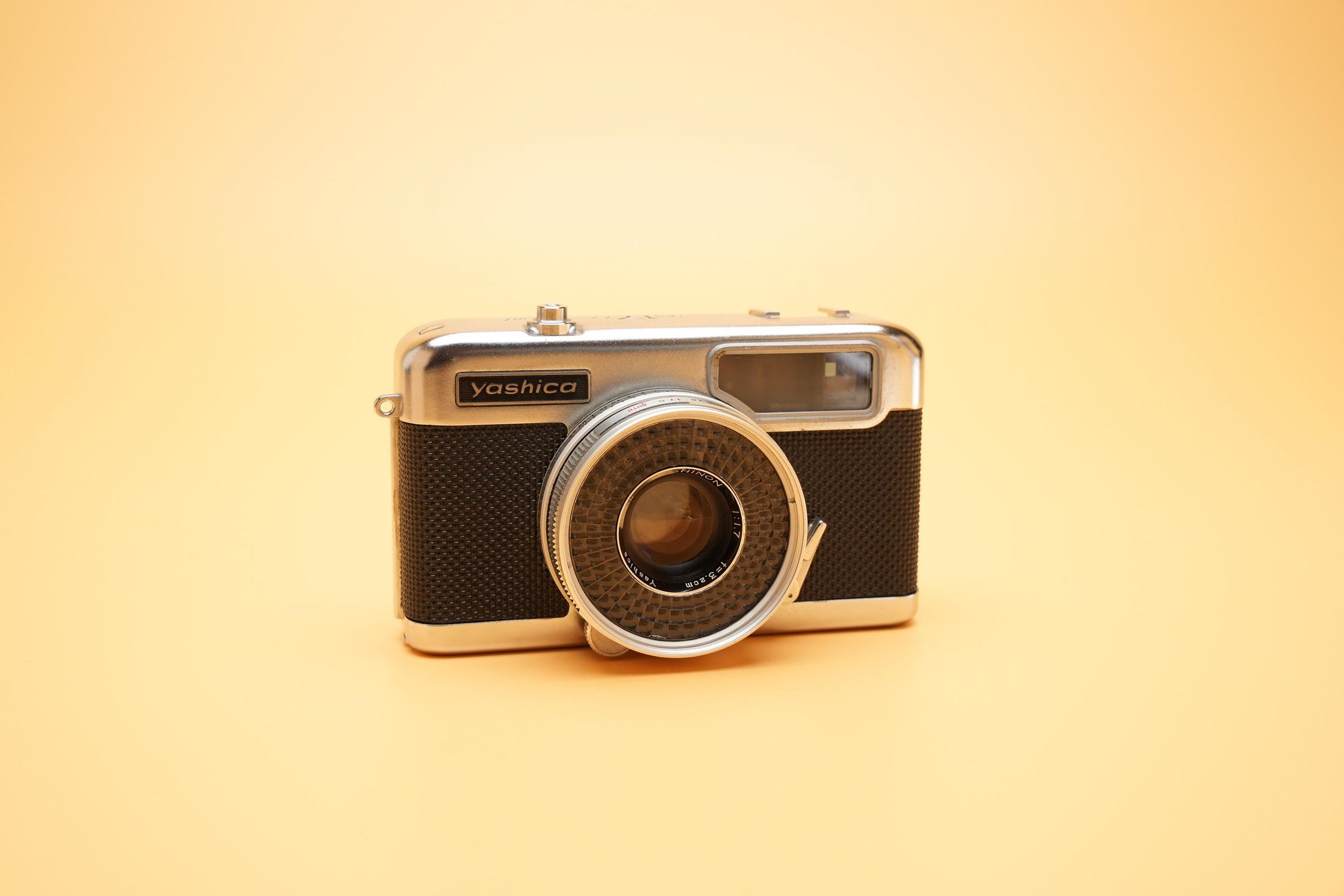 Set van 6 Unieke Defecte Vintage Camera's – Perfect voor Retro Decor & Verzamelaars