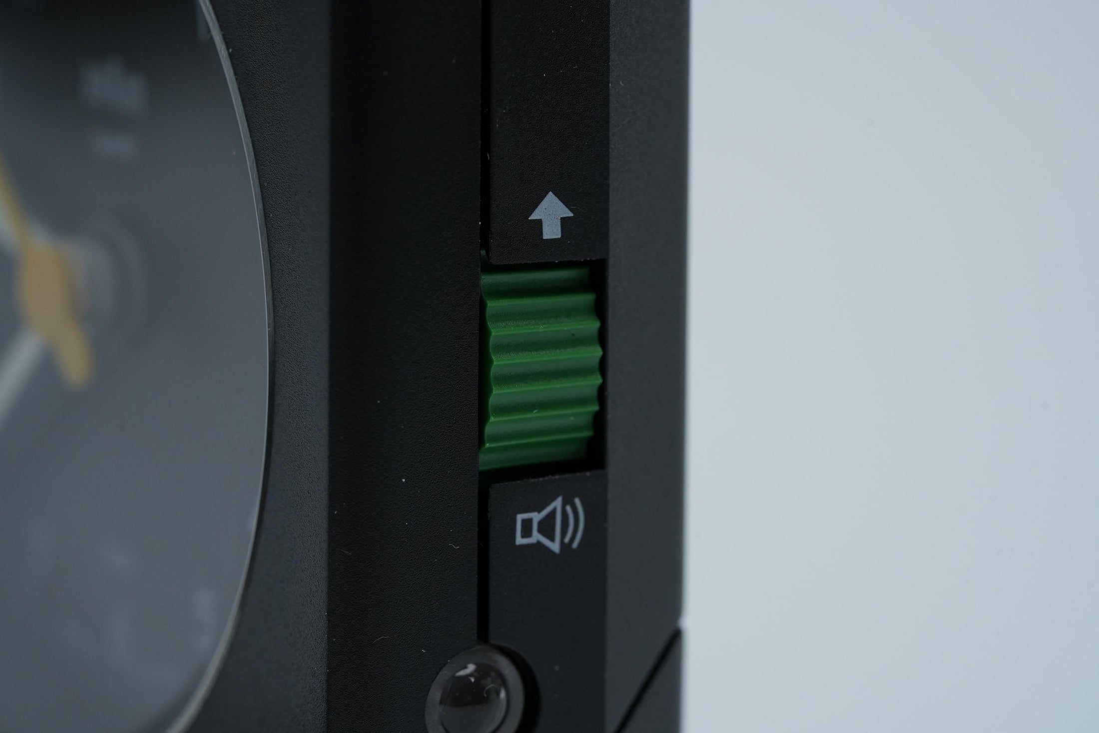 Braun AB 314 SL Quartz Reisklok – Exclusieve ABN Amro Uitgave, Made in Germany by Unseend