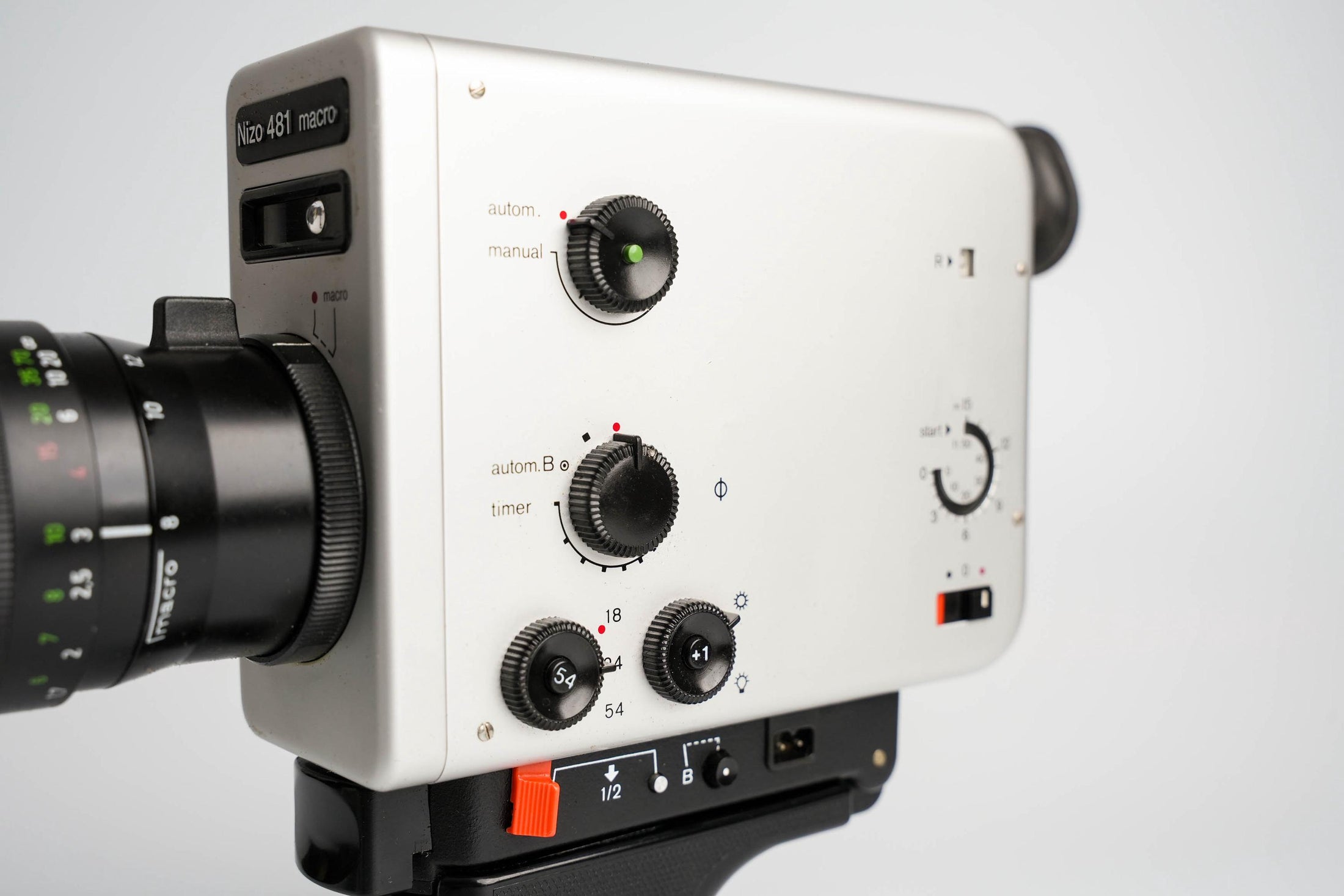 Braun Nizo 481 Macro Super 8 Camera – Volledig Werkend, f/1.8 Lens (8-48mm)
