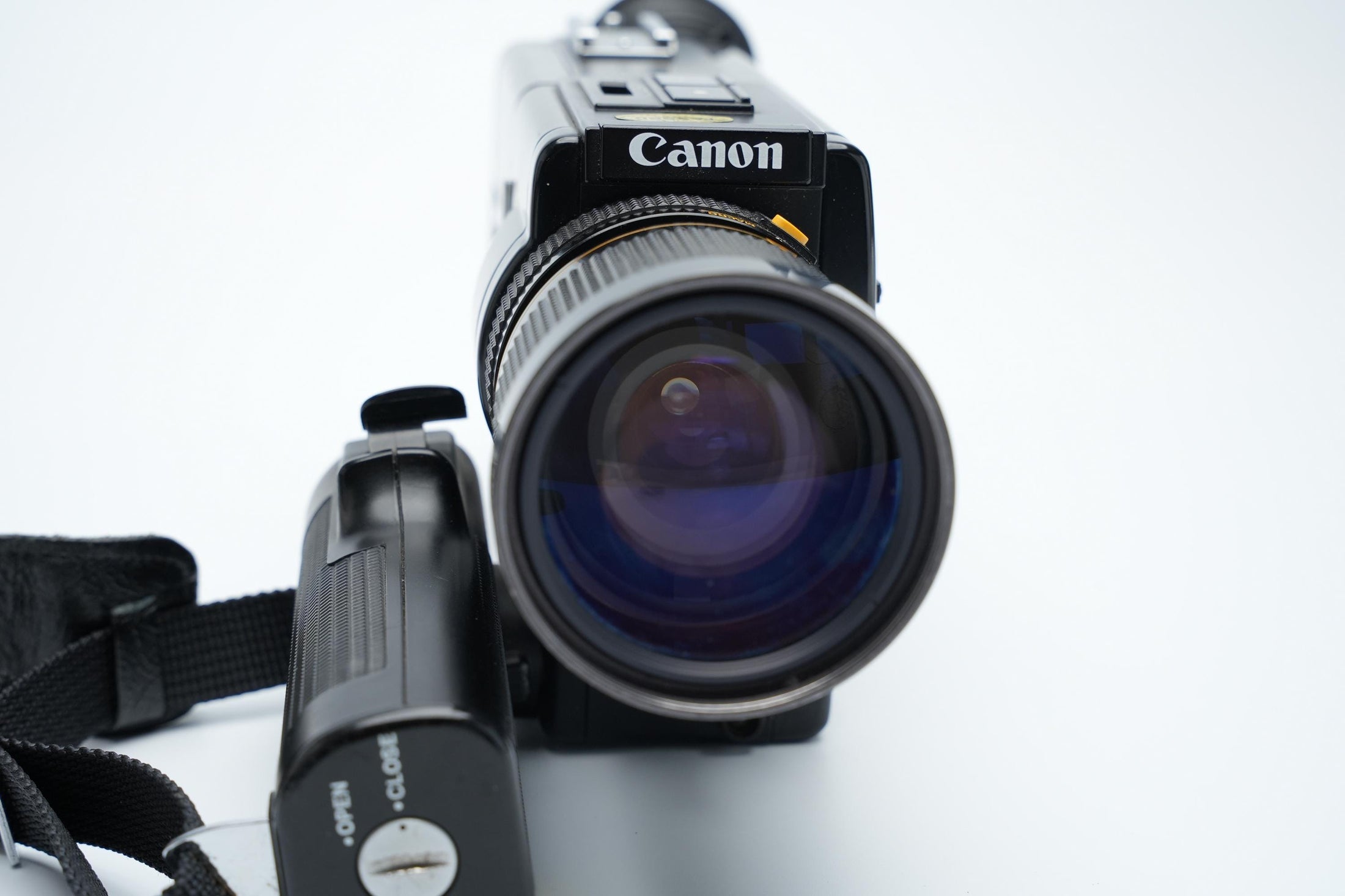 Canon 814 XL-S Super 8 Camera – Voor de Verzamelaars en Handige Reparateurs