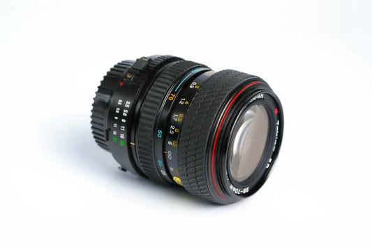 Tokina 28-70mm f3.5-4.5 (Minolta MD) – Veelzijdige Vintage Zoomlens
