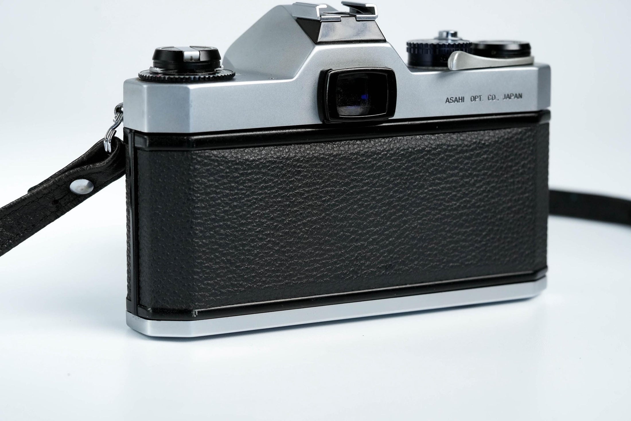 Pentax Spotmatic F + SMC Takumar 55mm f/1.8 – Volledig werkend + gratis 35mm film