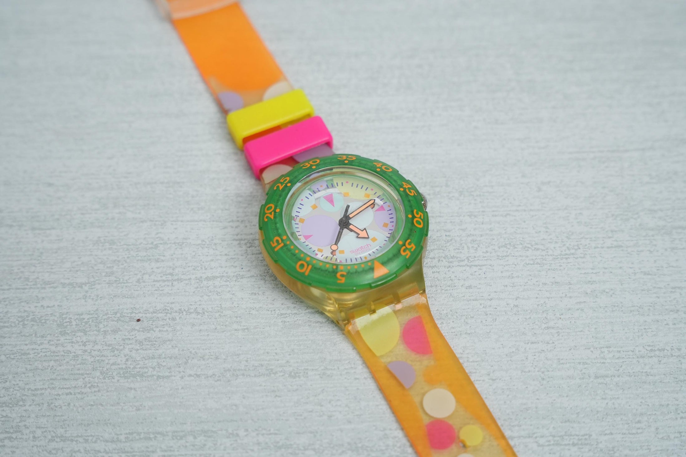Swatch Scuba "Sea Grapes" SDK105 – Kleurvol Vintage Duikhorloge, 1992