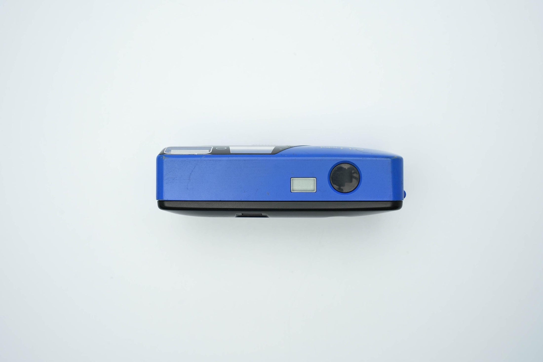 Konica EU-Mini - Compacte 35mm Point-and-Shoot Camera in Iconisch Blauw