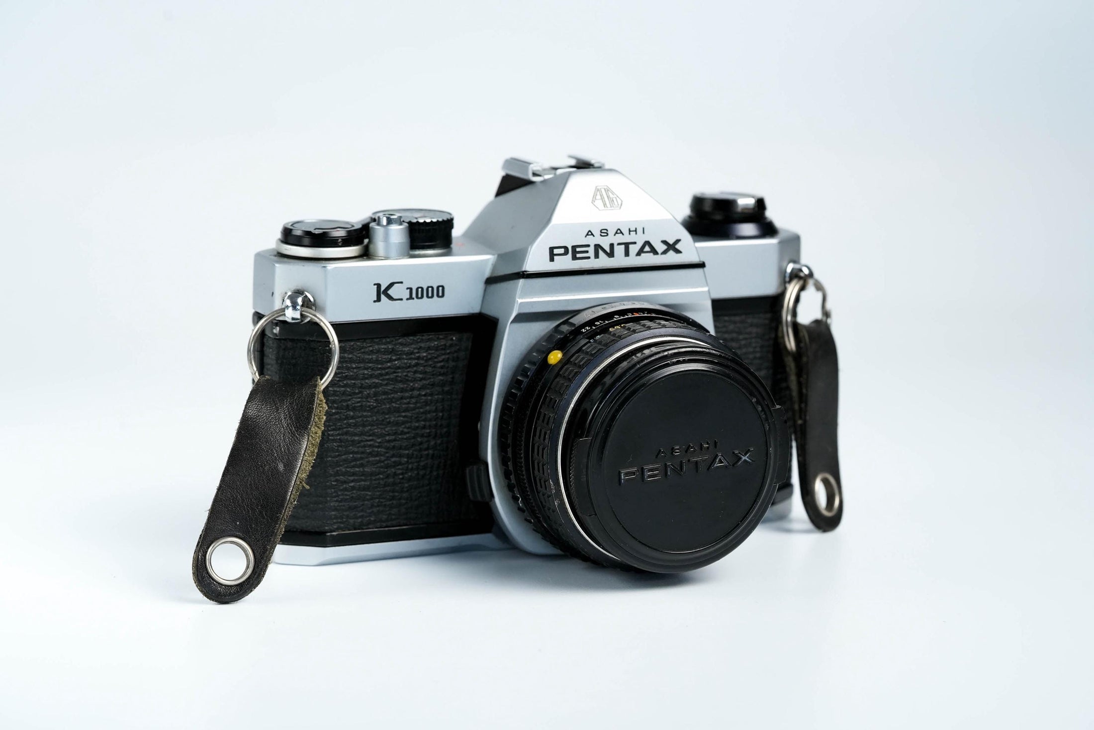 Pentax K1000 + SMC Pentax-M 50mm f/1.7 – Volledig werkend + gratis 35mm film