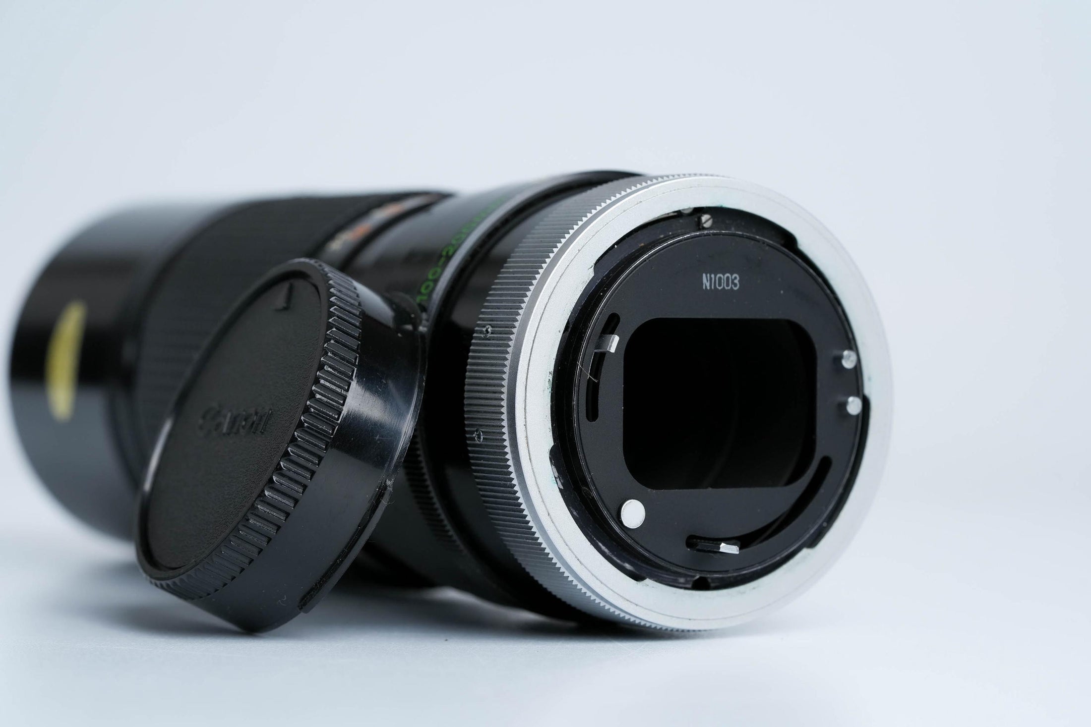 Canon FD 100-200mm f/5.6 S.C. Telezoom – Vintage Klassieker met Canon Super Coating