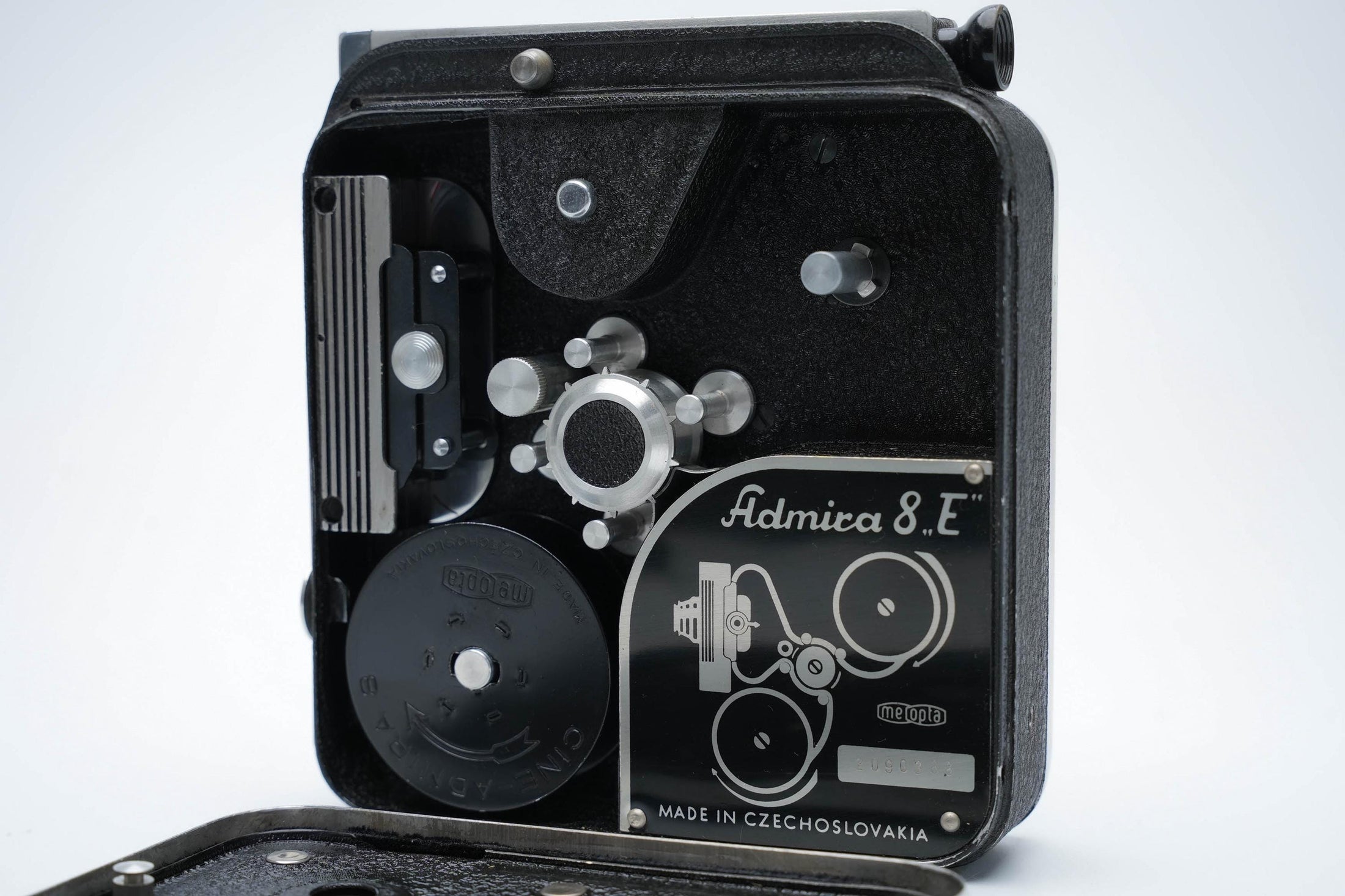 Admica Meopta 8mm Filmcamera – Vintage Kwaliteit en Volledig Werkend