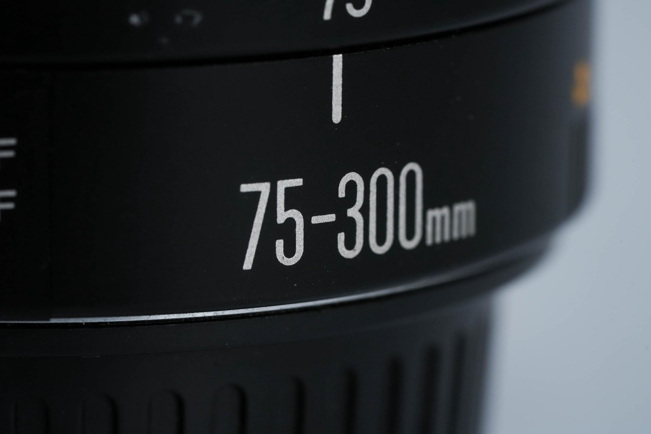 Canon EF 75-300mm f/4-5.6 II Telezoom – Haal de Wereld Dichterbij