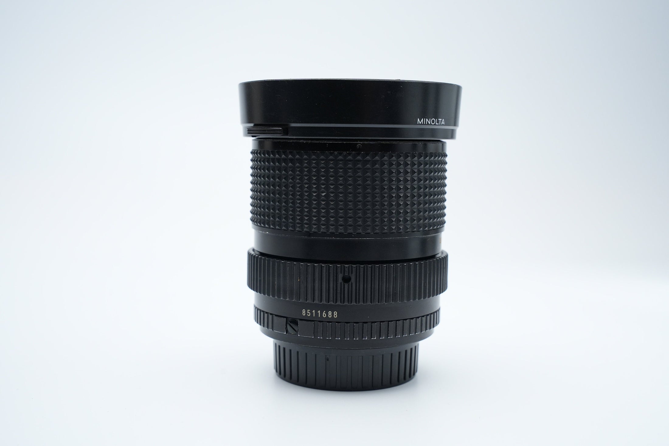 Minolta MD 35-70mm f/3.5 Macro Zoom Lens met Zonnekap