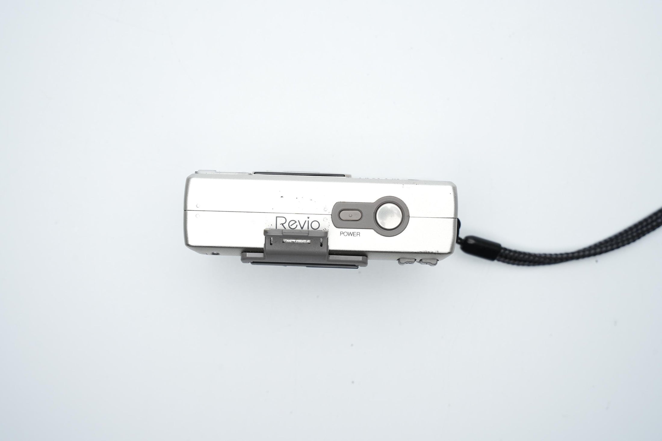 Konica Revio Z3 Compacte APS-Camera – Elegantie en Innovatie in Analoge Fotografie