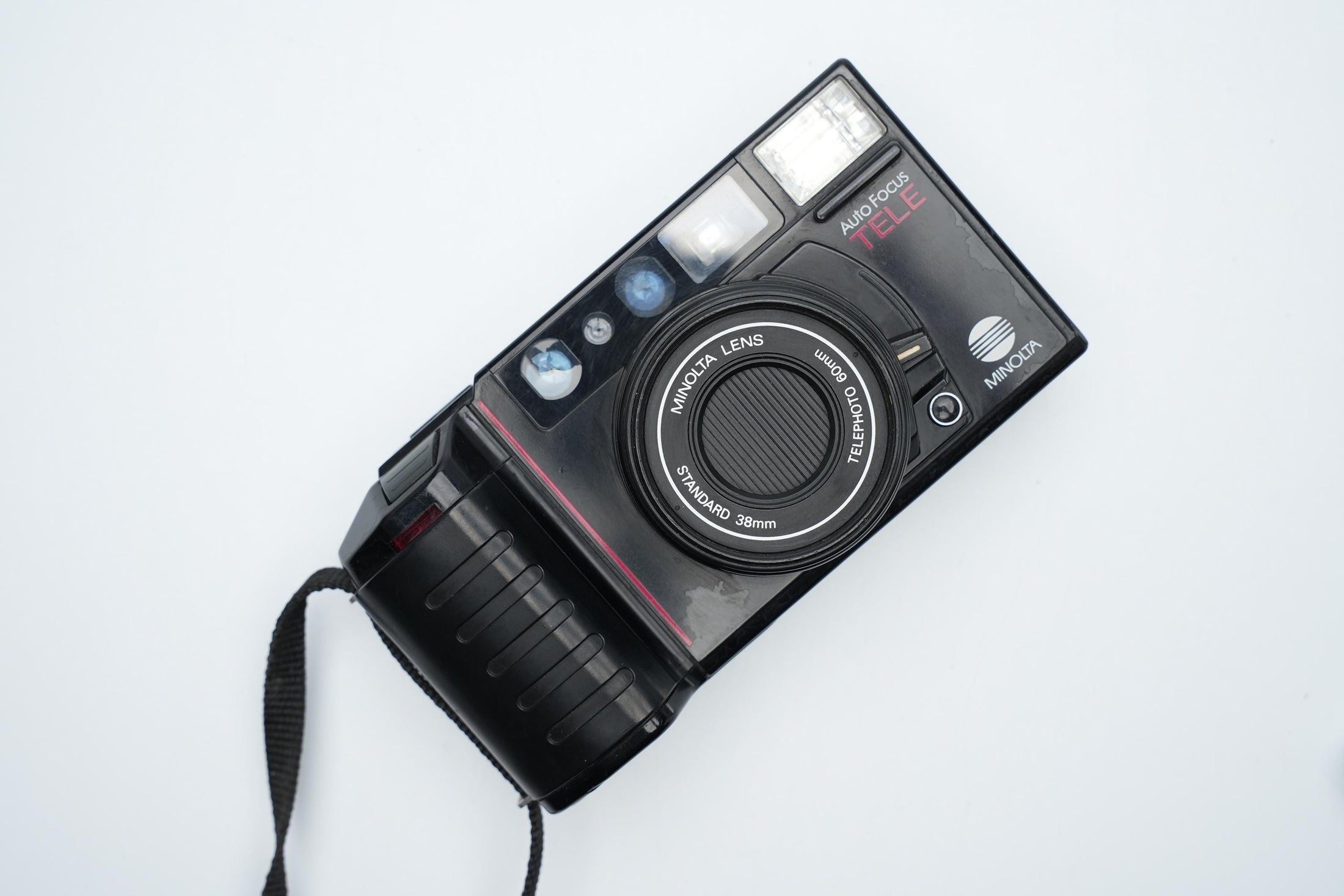 Minolta Auto Focus Tele - Klassieke Dual-Lens Point-and-Shoot Camera