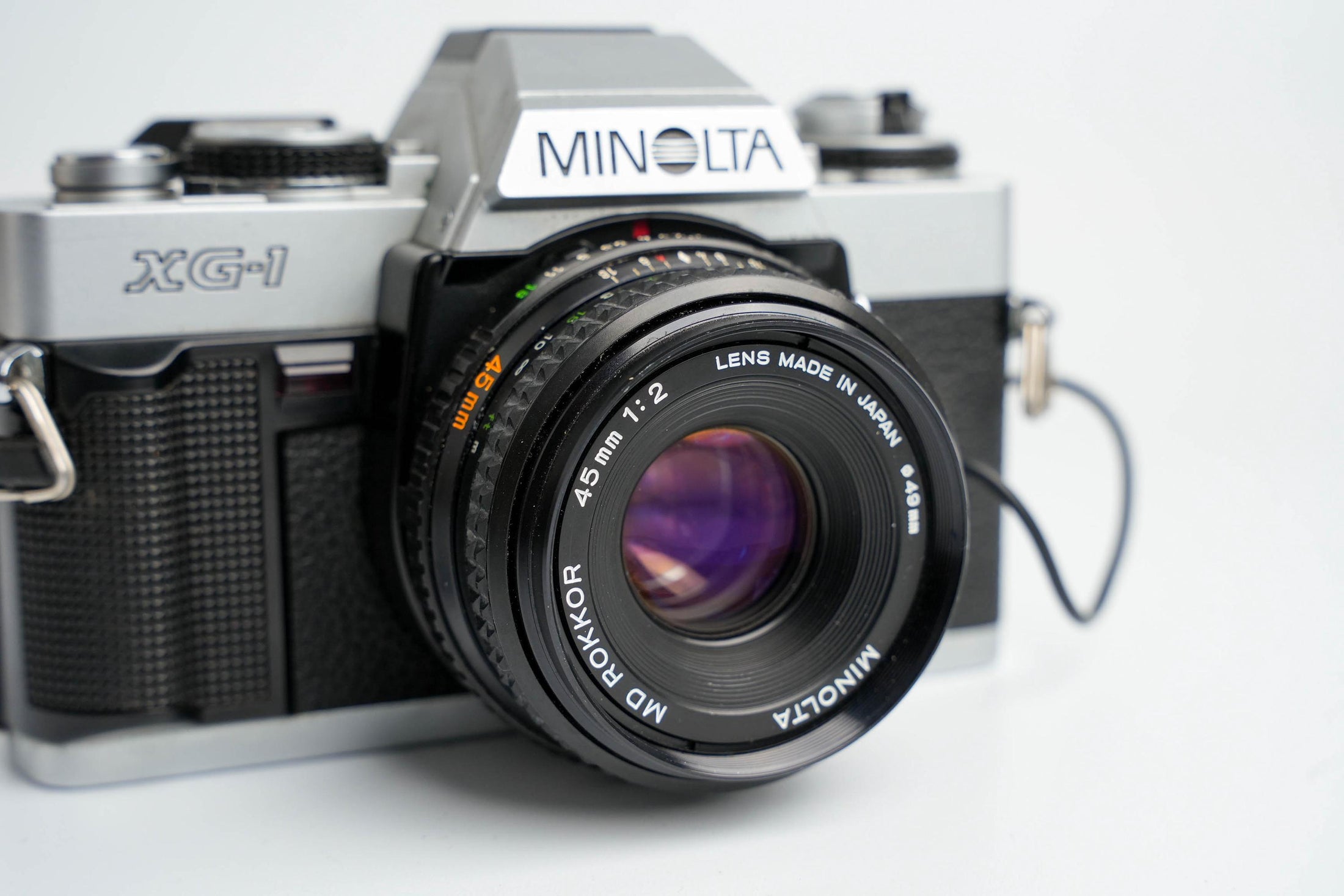 Minolta XG-1 met Data Back G & 45mm f/2 – Volledig Werkend