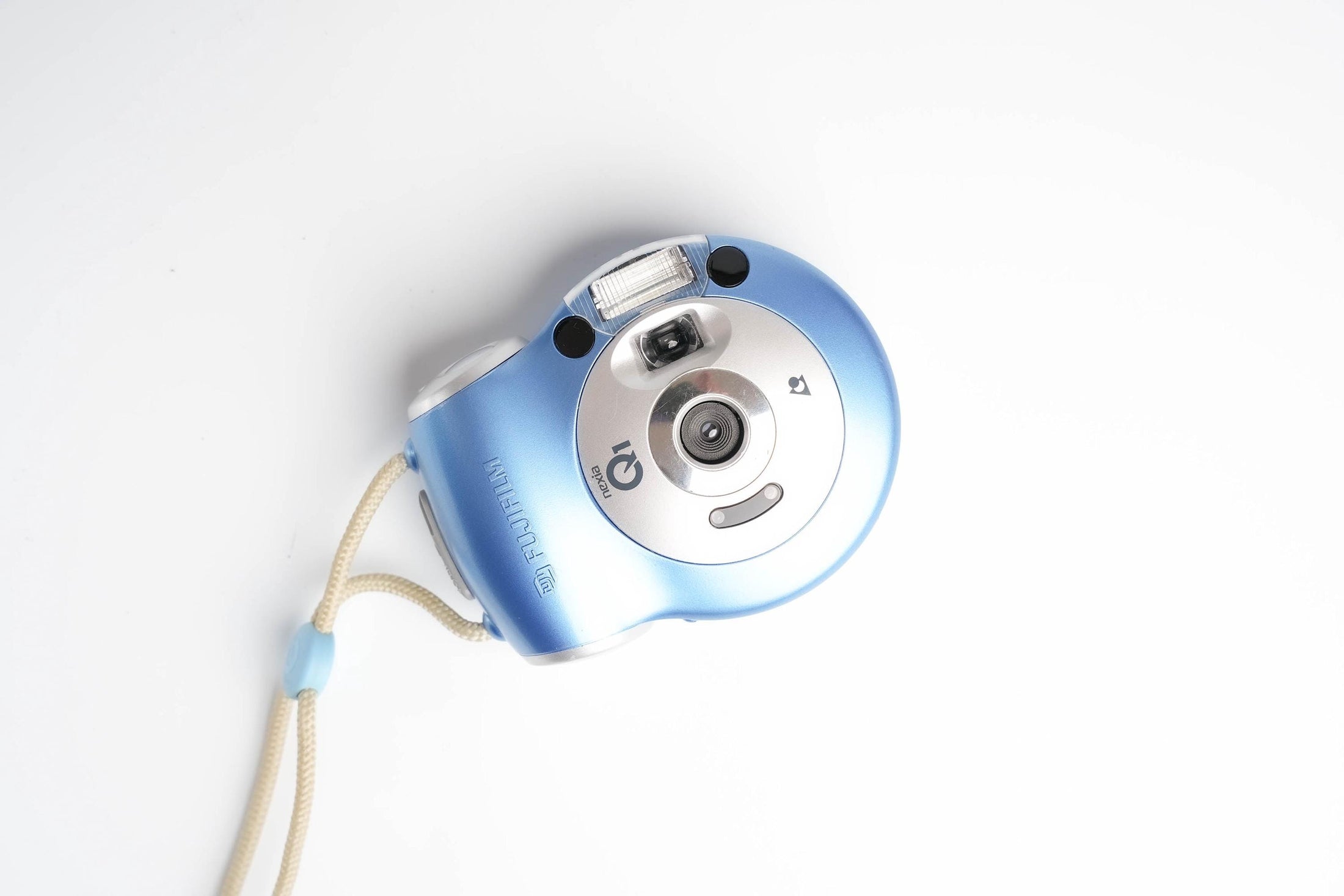 Fujifilm Nexia Q1 APS Camera: Compact en Stijlvol