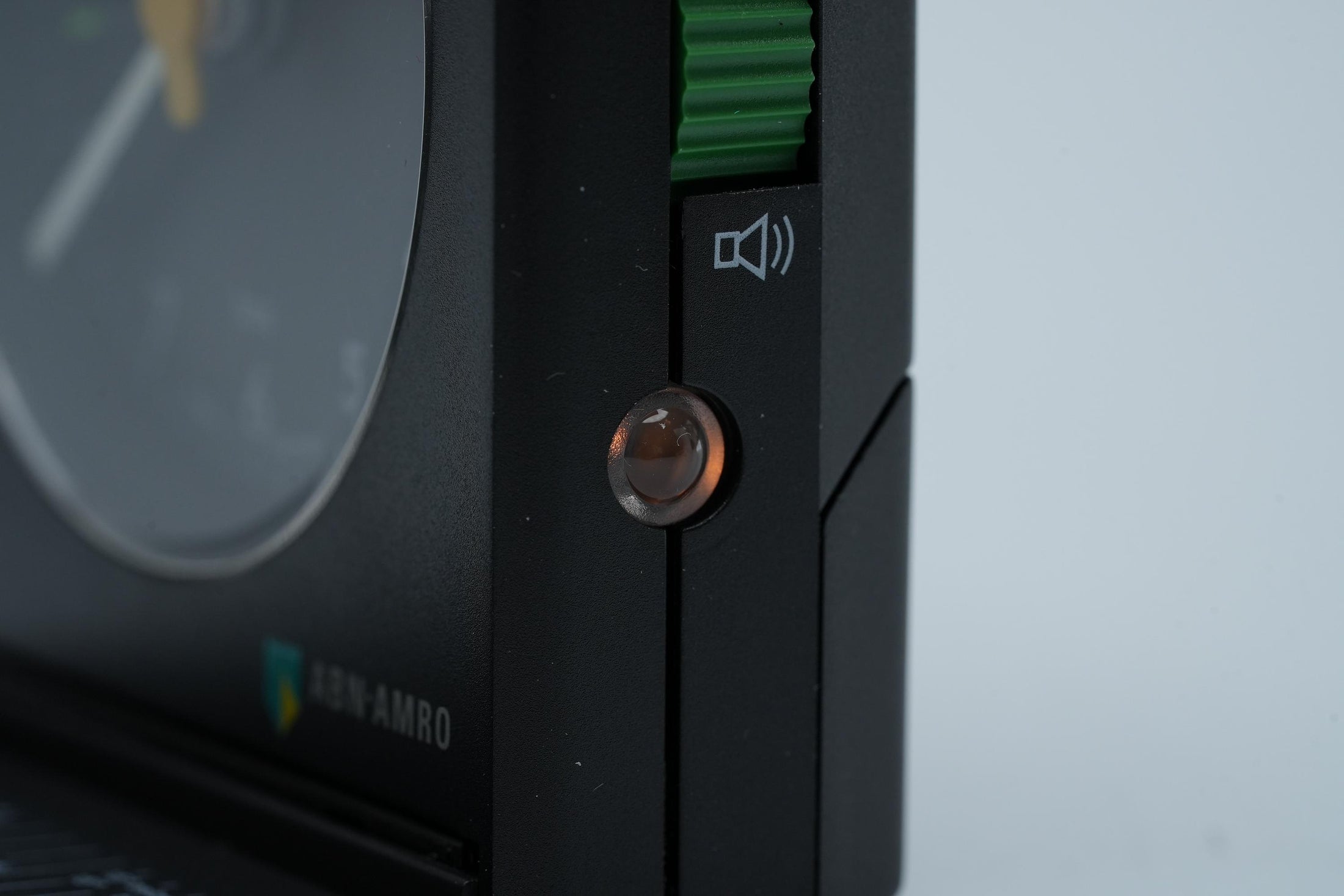 Braun AB 314 SL Quartz Reisklok – Exclusieve ABN Amro Uitgave, Made in Germany by Unseend