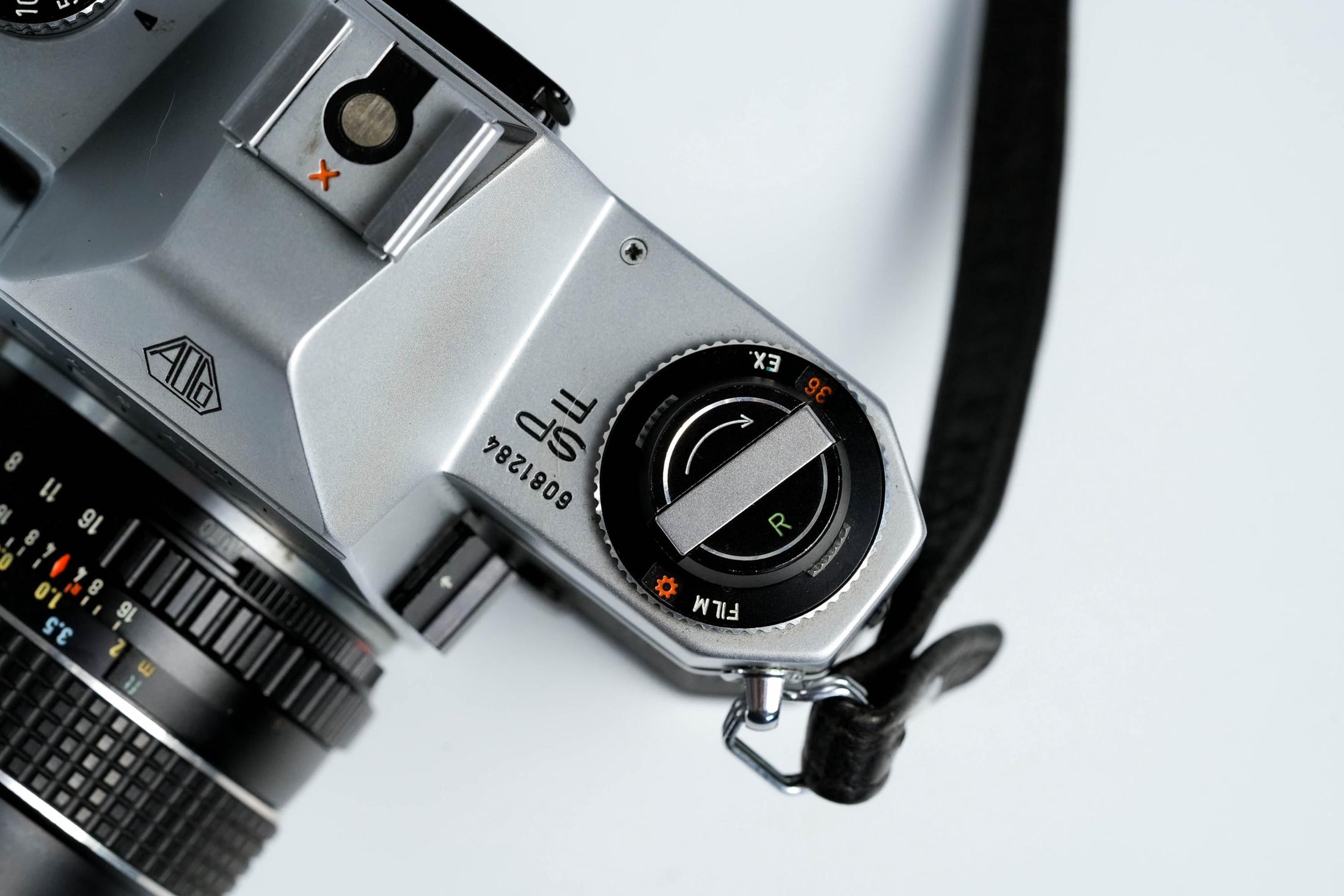 Pentax Spotmatic F + SMC Takumar 55mm f/1.8 – Volledig werkend + gratis 35mm film