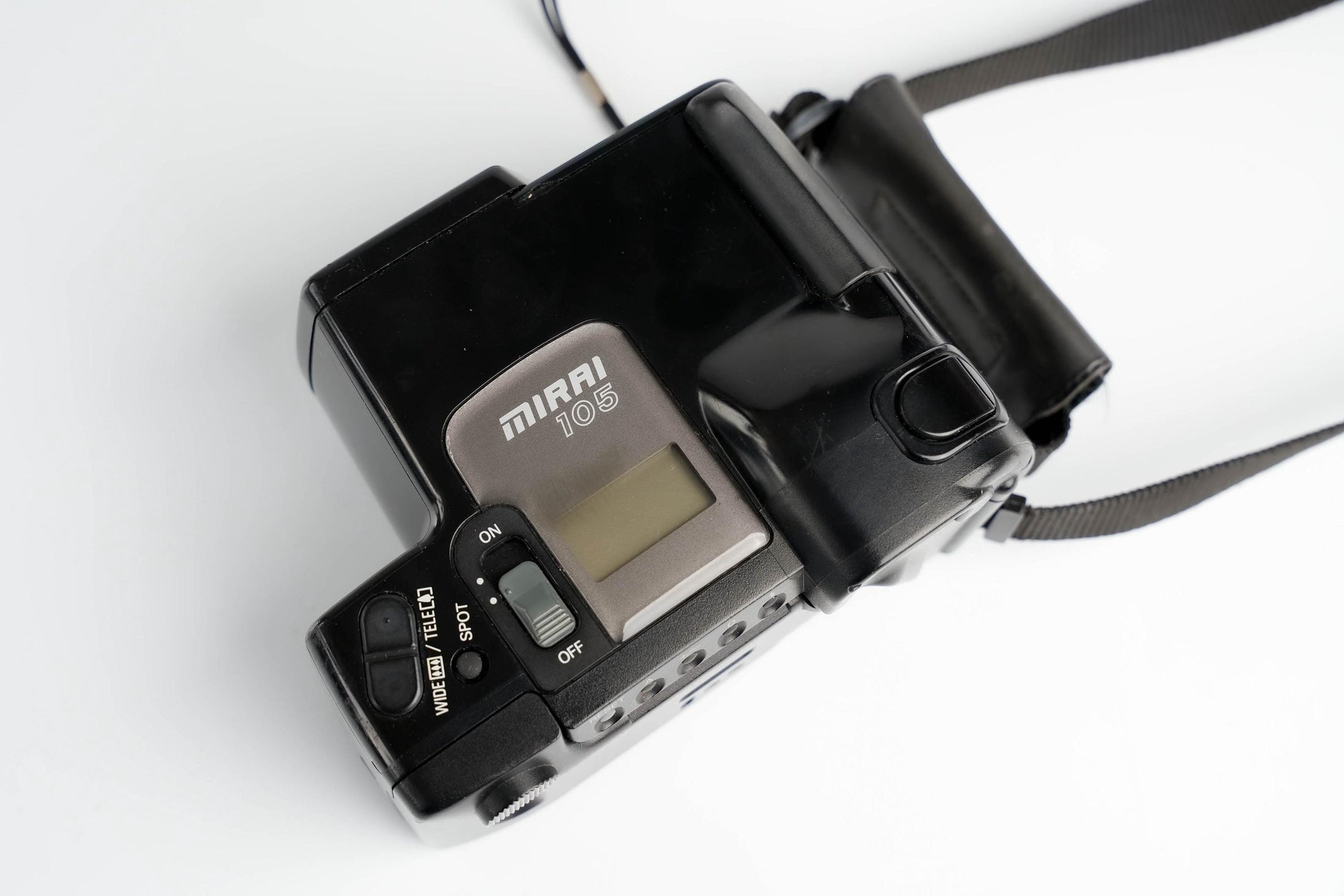 Ricoh Mirai 105: Retro Analoge Camera met Moderne Autofocus