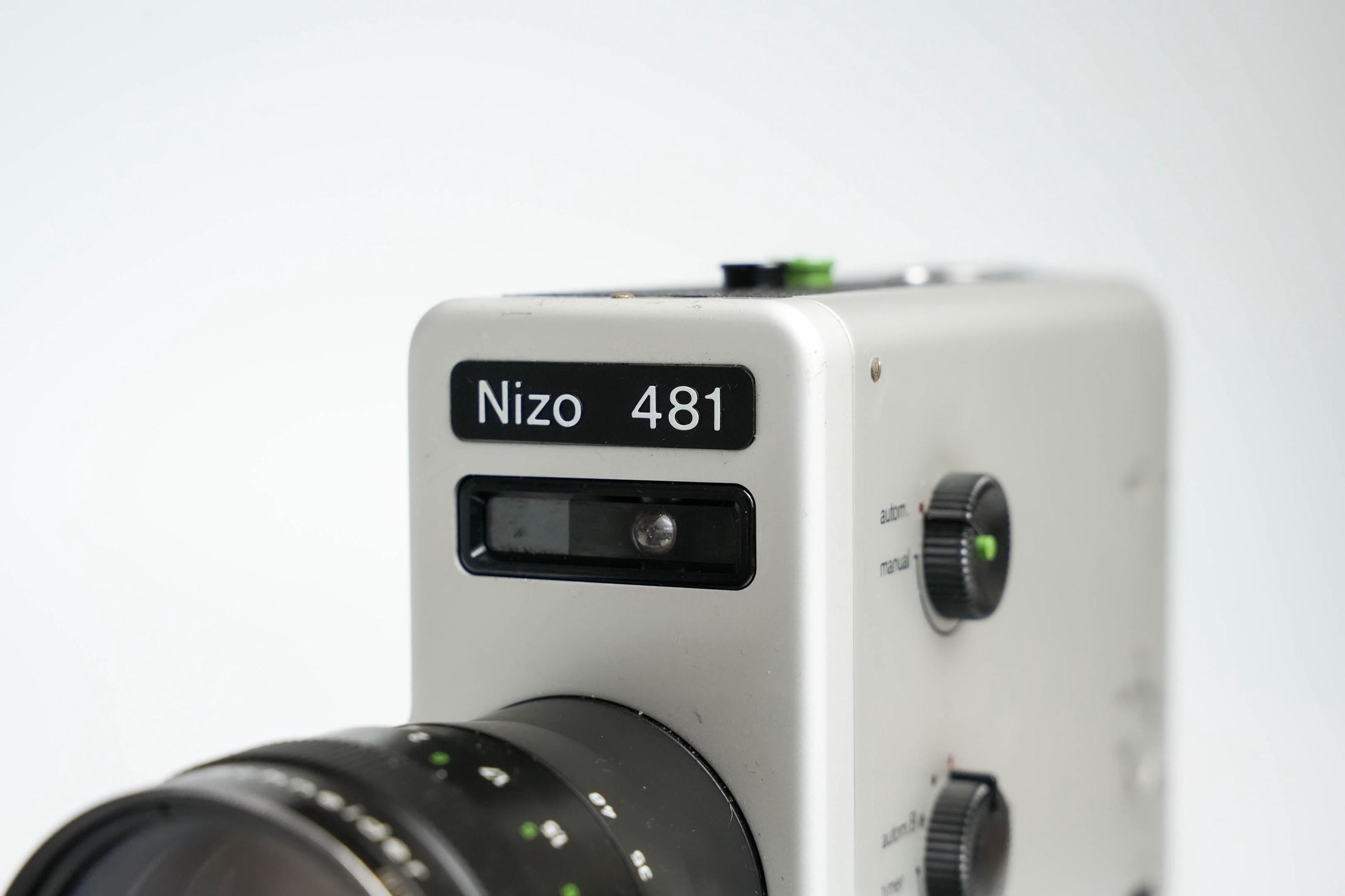 Nizo 481 Super 8 Filmcamera – Vintage Bauhaus Design, Volledig Werkend